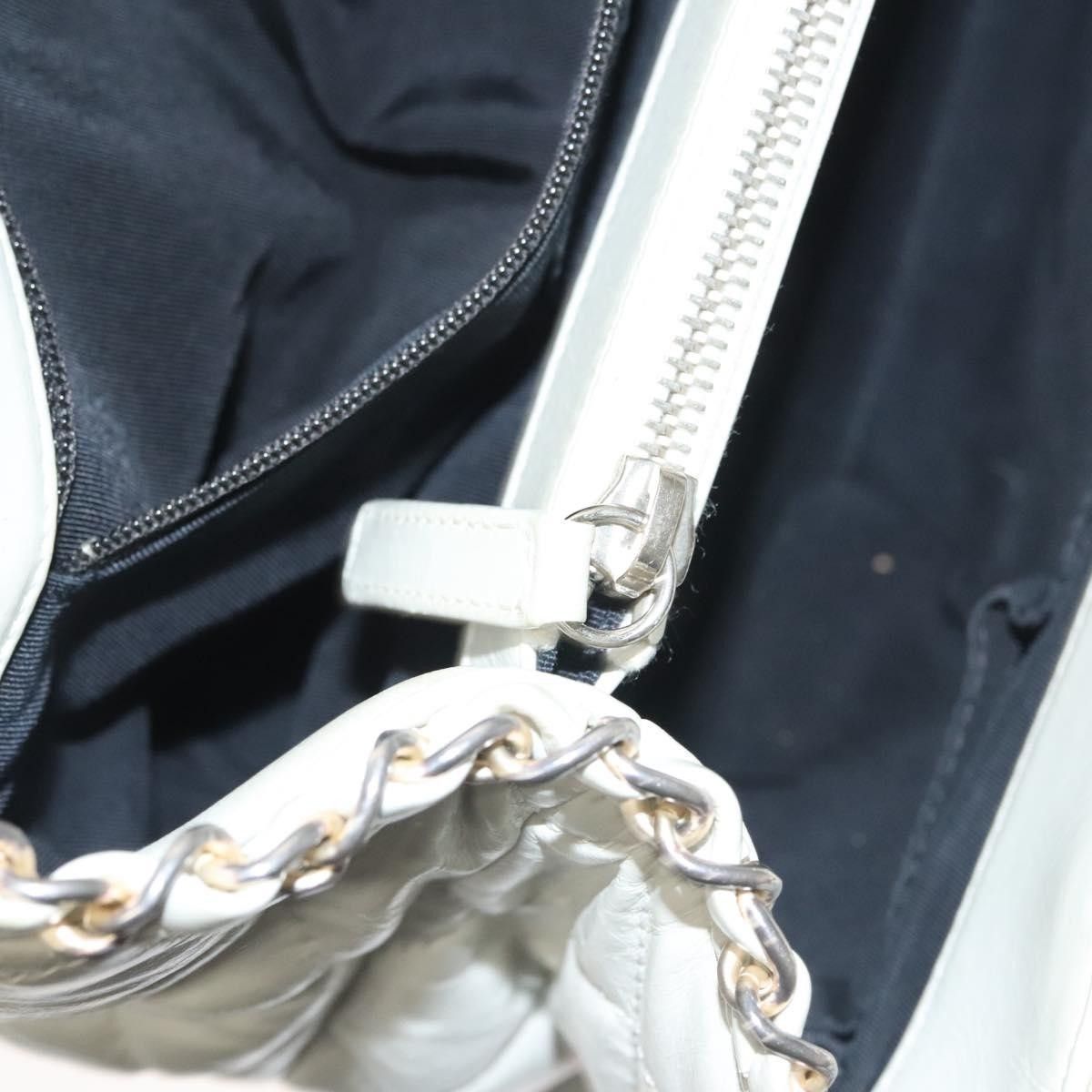 Chanel Chanel Chain Me Tote Quilted Calfskin Size ONE SIZE - 22 Thumbnail