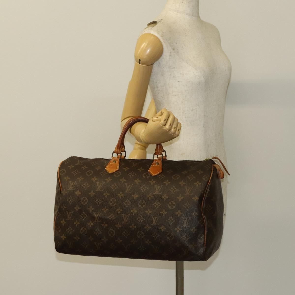Louis Vuitton Louis Vuitton Speedy Handbag Monogram Canvas Size ONE SIZE - 22 Thumbnail