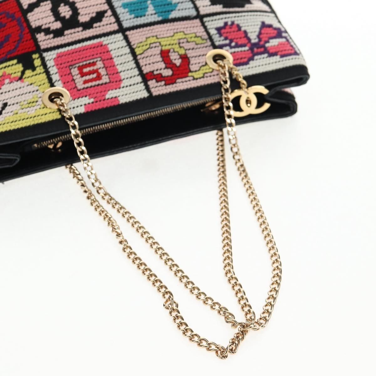Chanel Chanel Crochet CC Drawstring Tote Fabric Size ONE SIZE - 7 Thumbnail