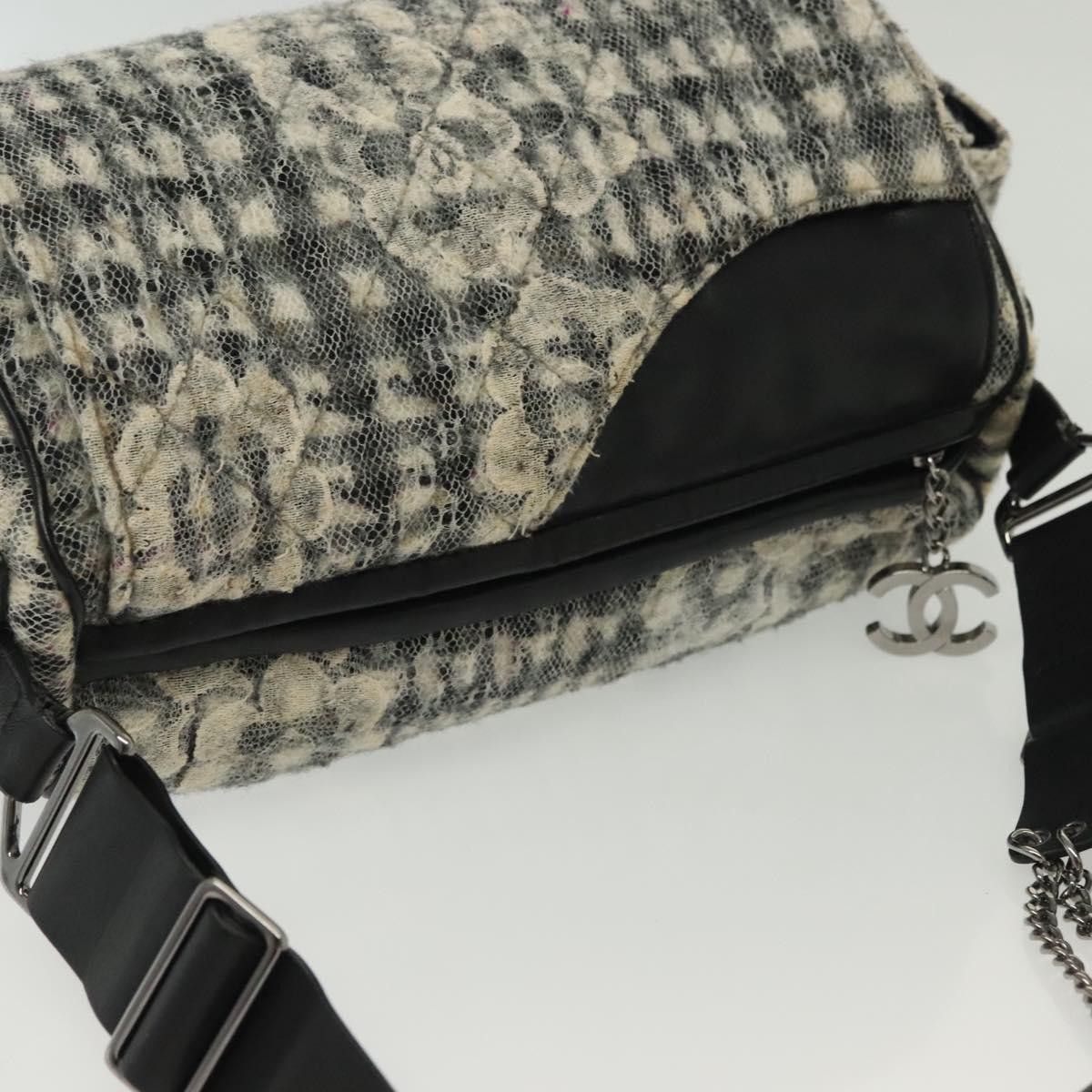 Chanel Chanel Camera Bag Camellia Tweed and Leather Size ONE SIZE - 19 Thumbnail