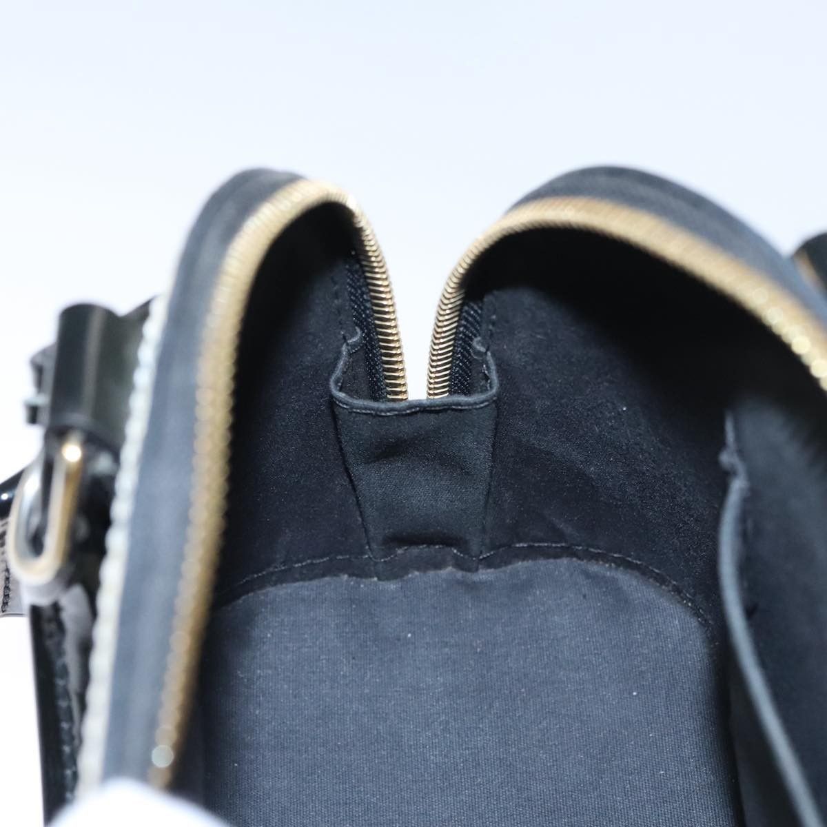 Louis Vuitton Louis Vuitton Alma Handbag Monogram Vernis Size ONE SIZE - 23 Thumbnail