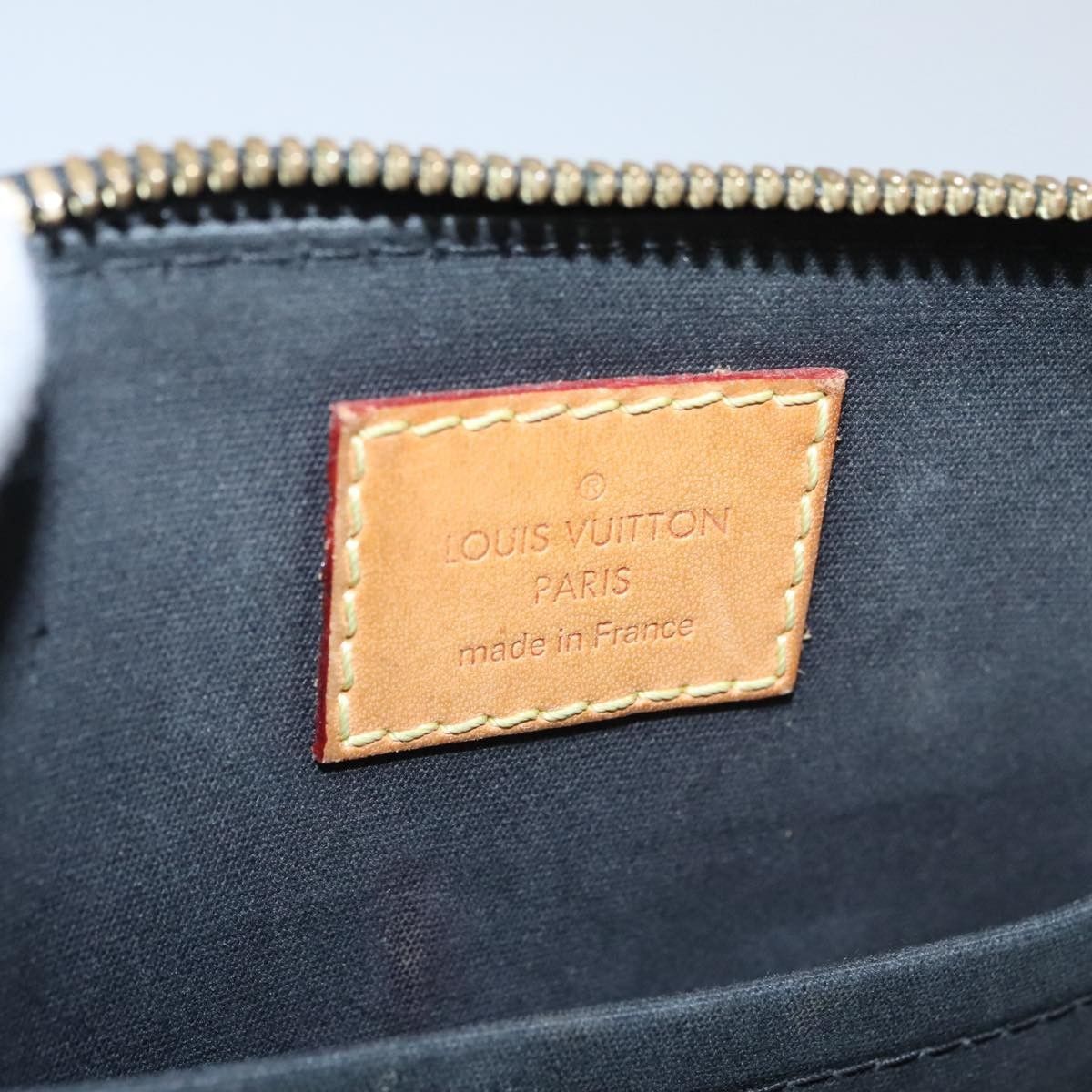 Louis Vuitton Louis Vuitton Alma Handbag Monogram Vernis Size ONE SIZE - 6 Thumbnail