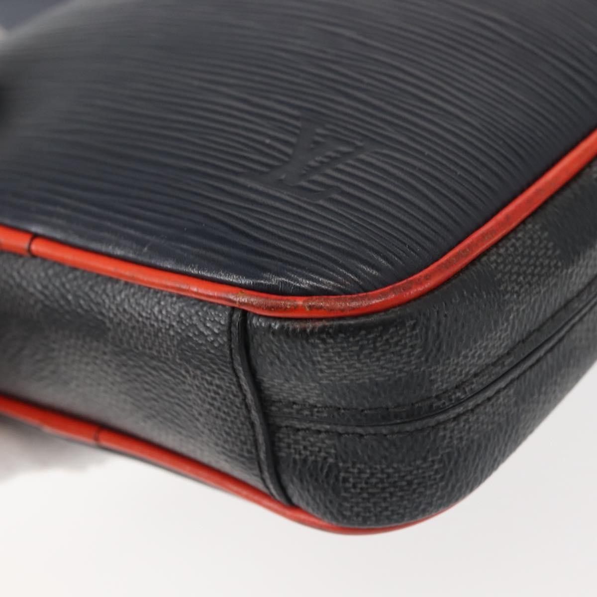 Louis Vuitton Louis Vuitton Danube Epi Leather Size ONE SIZE - 12 Thumbnail
