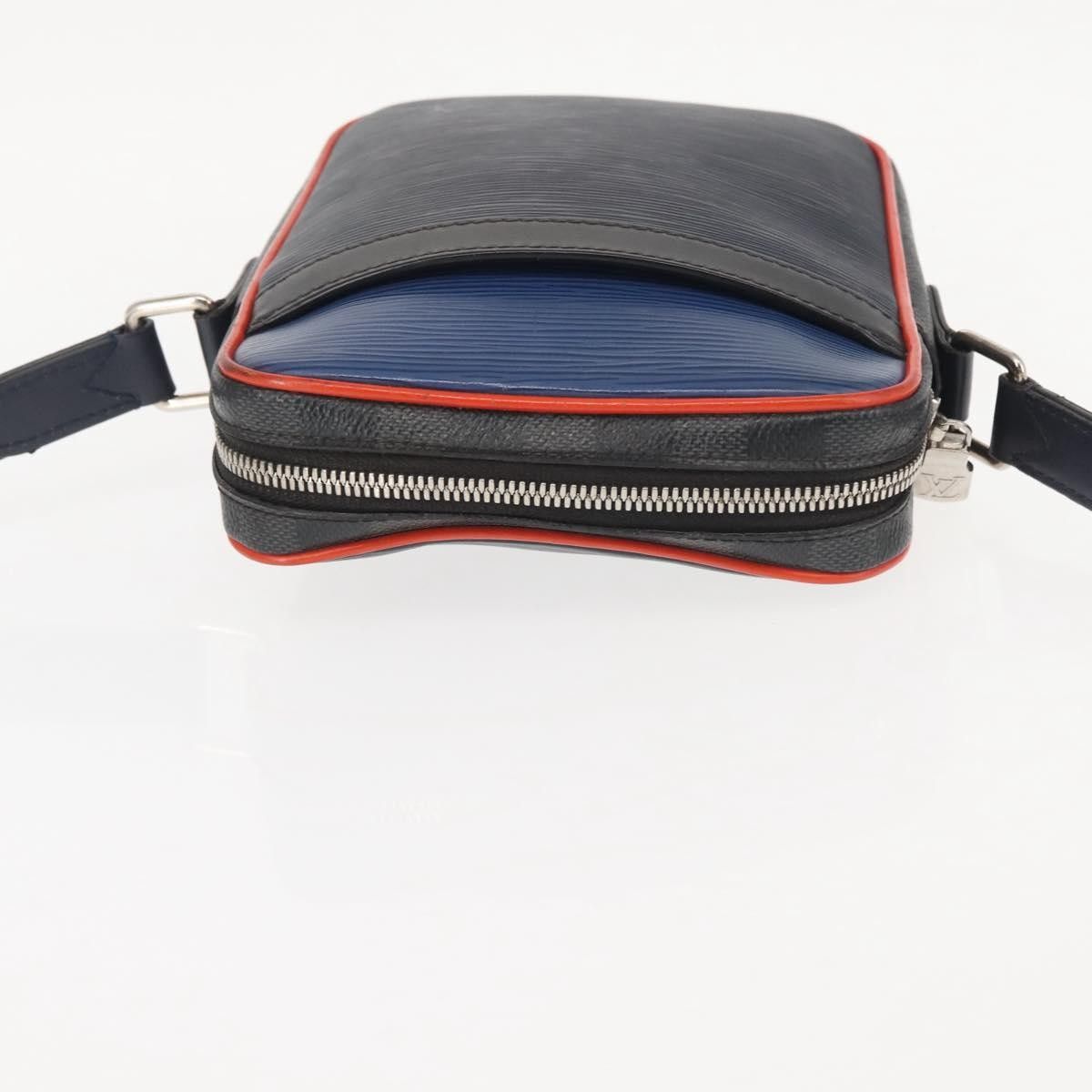 Louis Vuitton Louis Vuitton Danube Epi Leather Size ONE SIZE - 18 Thumbnail
