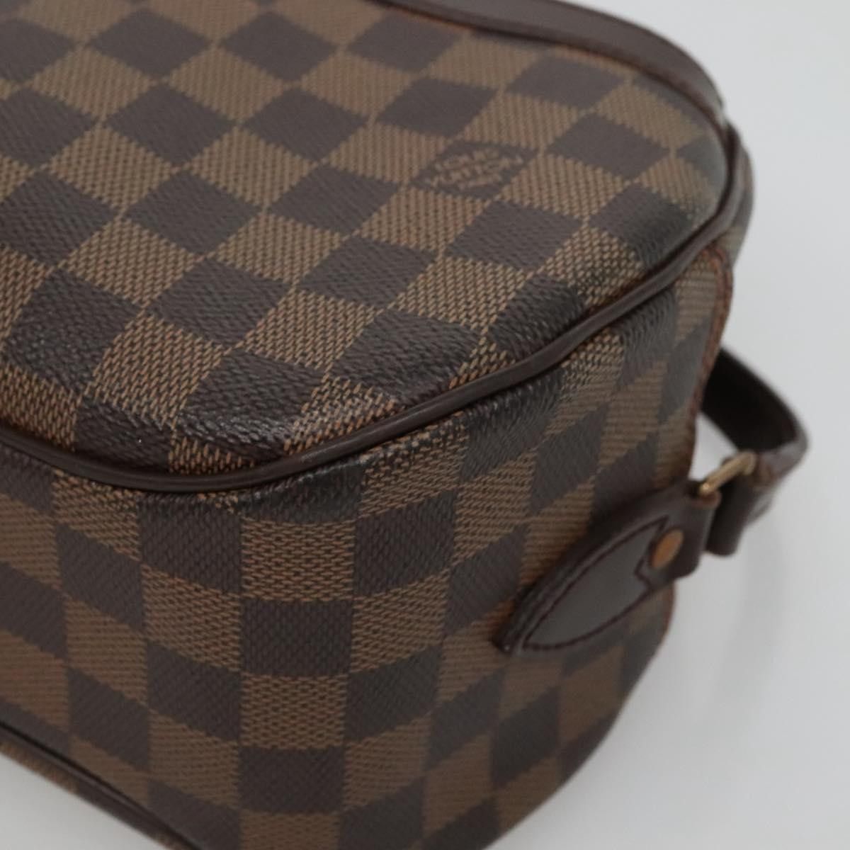 Louis Vuitton Louis Vuitton Blois Handbag Monogram Canvas Size ONE SIZE - 9 Thumbnail