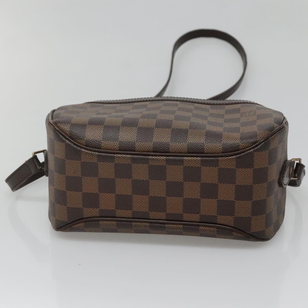 Louis Vuitton Louis Vuitton Blois Handbag Monogram Canvas Size ONE SIZE - 16 Thumbnail