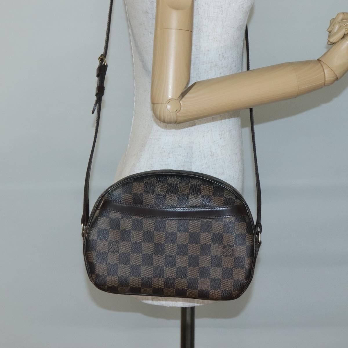 Louis Vuitton Louis Vuitton Blois Handbag Monogram Canvas Size ONE SIZE - 15 Thumbnail