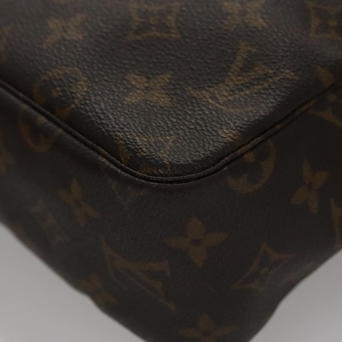 Louis Vuitton Louis Vuitton Trousse Toiletry Pouch Monogram Canvas Size ONE SIZE - 11 Thumbnail