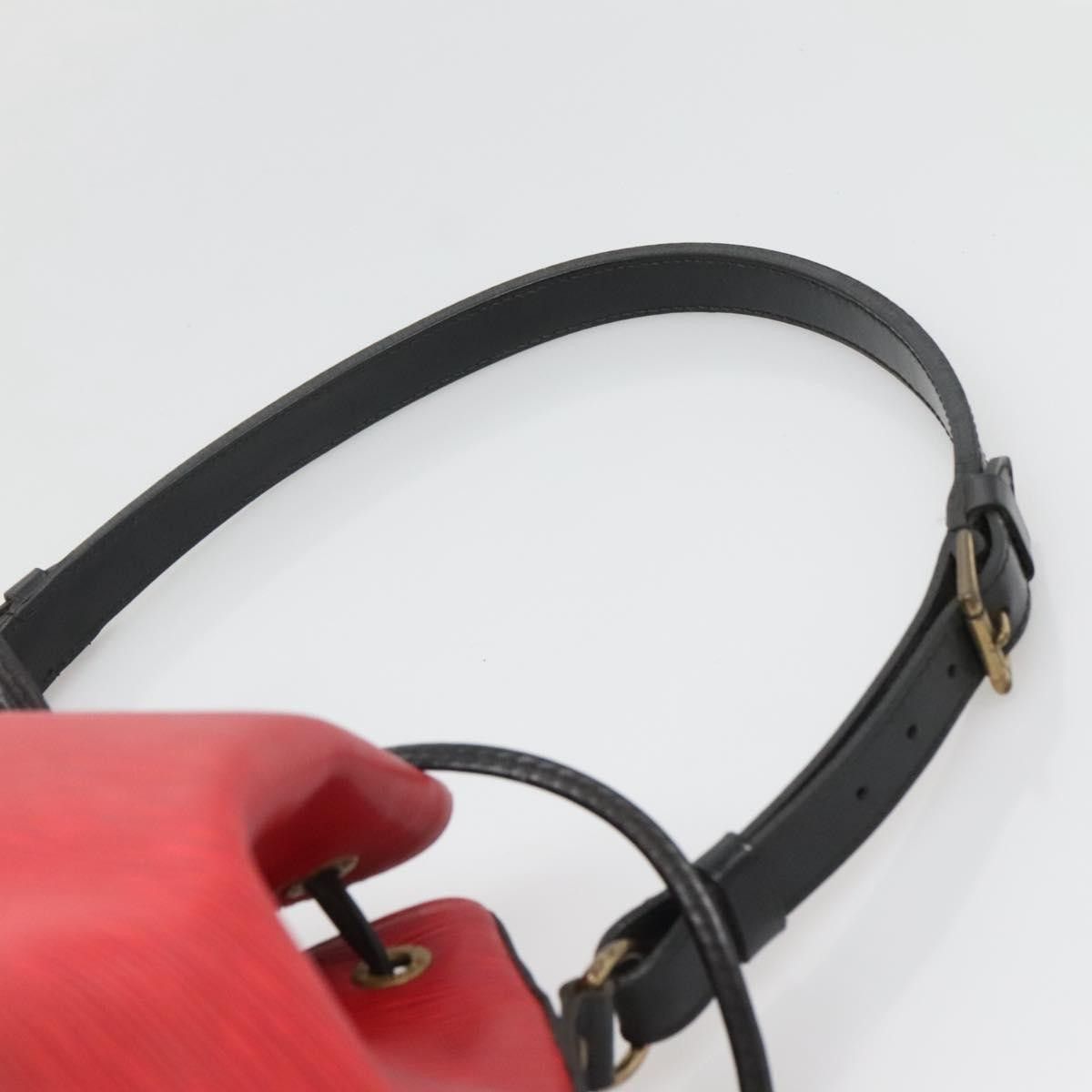 Louis Vuitton Louis Vuitton Petit Noe Handbag Two Tone Epi Leather Size ONE SIZE - 16 Thumbnail