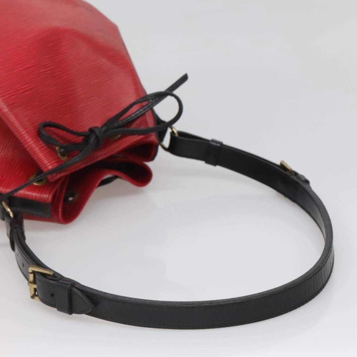 Louis Vuitton Louis Vuitton Petit Noe Handbag Two Tone Epi Leather Size ONE SIZE - 8 Thumbnail