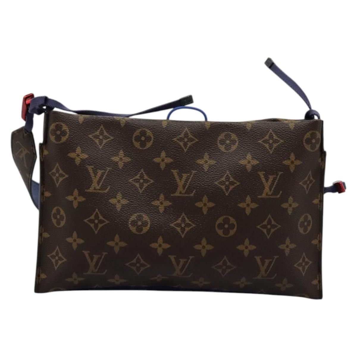 Louis Vuitton Louis Vuitton Outdoor Pouch Limited Edition Monogram Pacific Canvas Size ONE SIZE - 2 Thumbnail