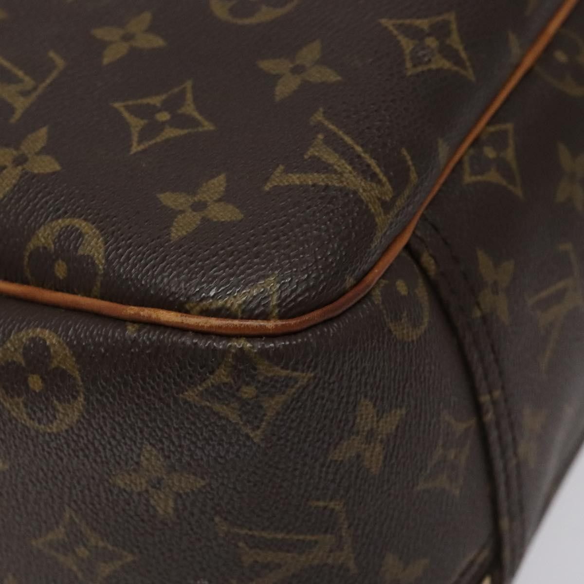 Louis Vuitton Louis Vuitton Excursion Handbag Monogram Canvas Size ONE SIZE - 11 Thumbnail