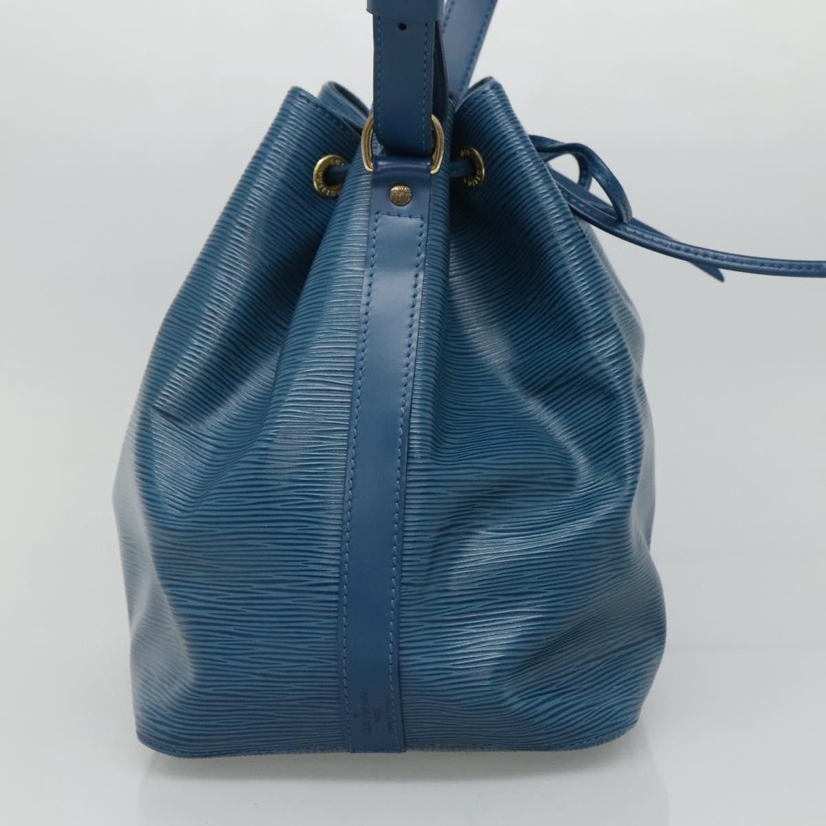 Louis Vuitton Louis Vuitton Petit Noe Handbag Epi Leather Size ONE SIZE - 3 Thumbnail