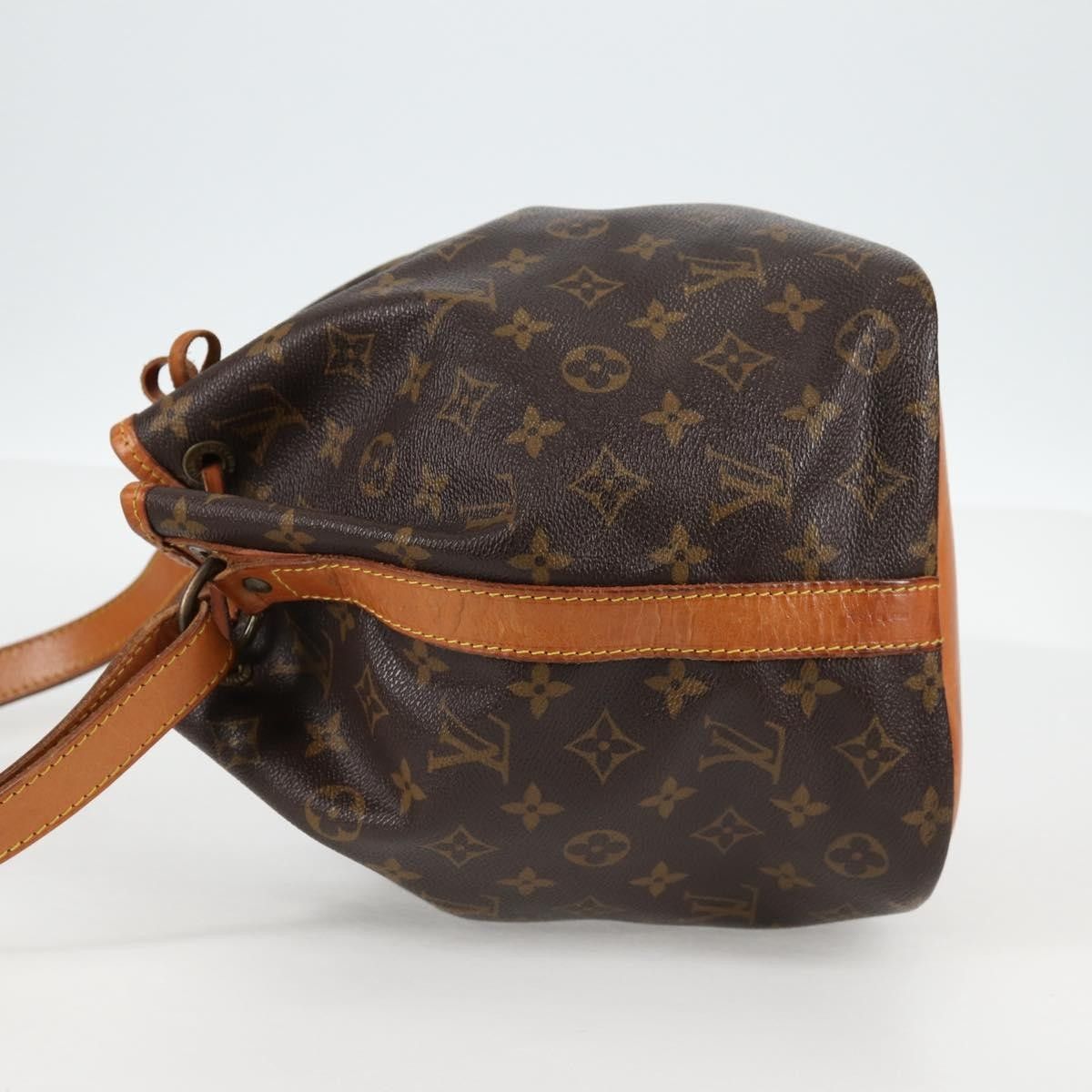 Louis Vuitton Louis Vuitton Petit Noe Handbag Monogram Canvas Size ONE SIZE - 3 Thumbnail