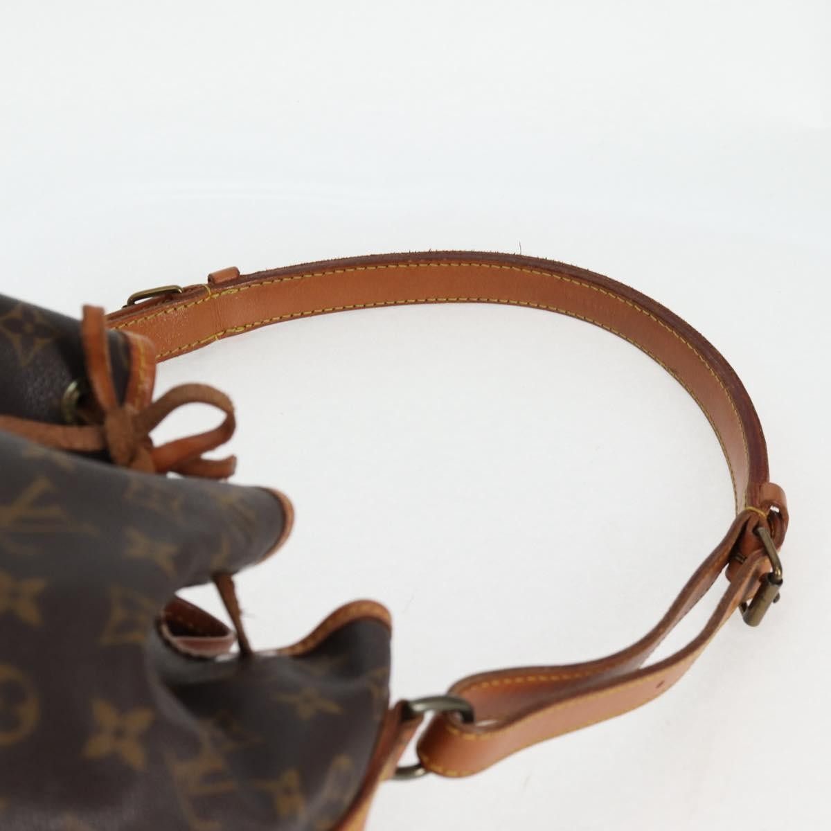 Louis Vuitton Louis Vuitton Petit Noe Handbag Monogram Canvas Size ONE SIZE - 8 Thumbnail