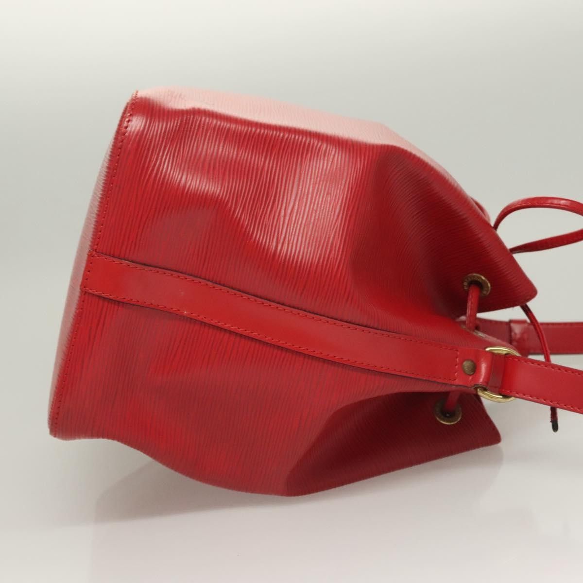 Louis Vuitton Louis Vuitton Petit Noe Handbag Epi Leather Size ONE SIZE - 3 Thumbnail