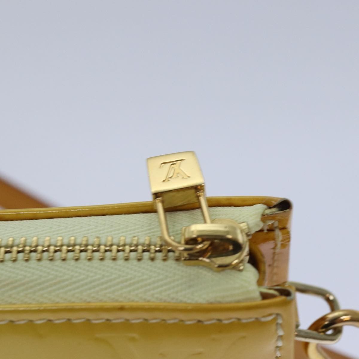 Louis Vuitton Louis Vuitton Lexington Pochette Monogram Vernis Size ONE SIZE - 13 Thumbnail