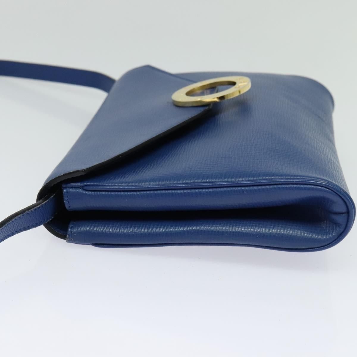 Celine Celine Vintage Circle Logo Crossbody Bag Leather Size ONE SIZE - 3 Thumbnail