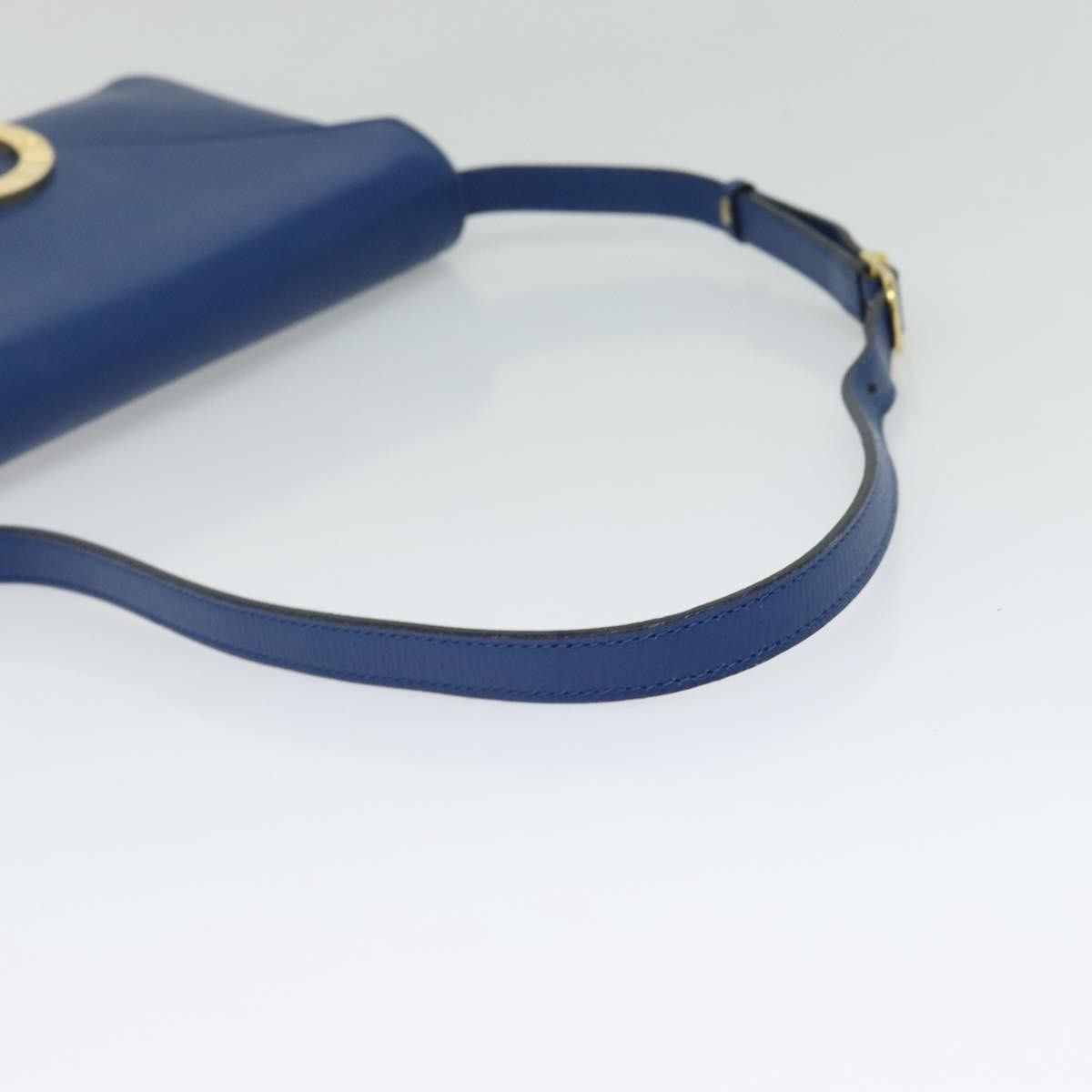 Celine Celine Vintage Circle Logo Crossbody Bag Leather Size ONE SIZE - 7 Thumbnail