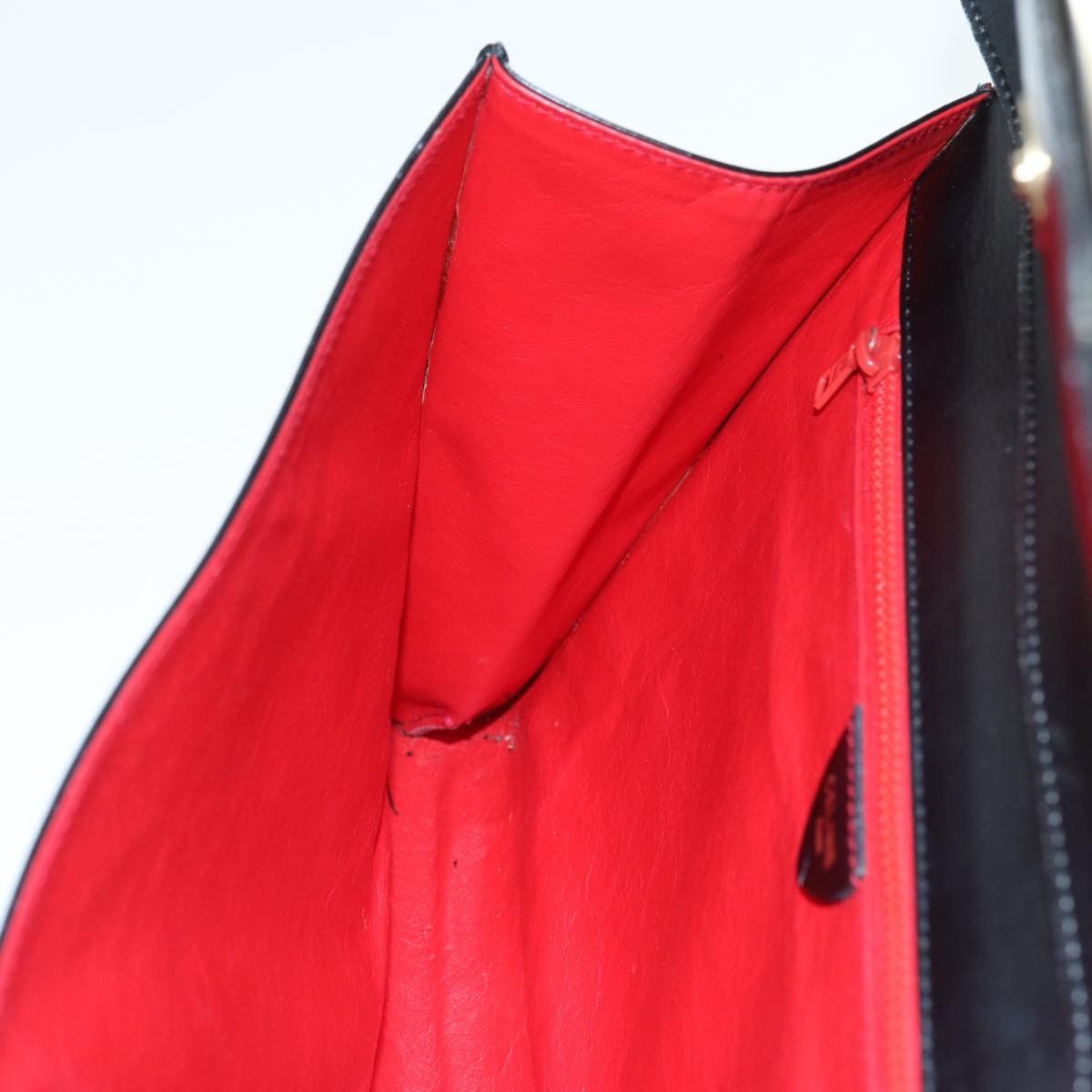Celine Celine Vintage Circle Logo Crossbody Bag Leather Size ONE SIZE - 21 Thumbnail