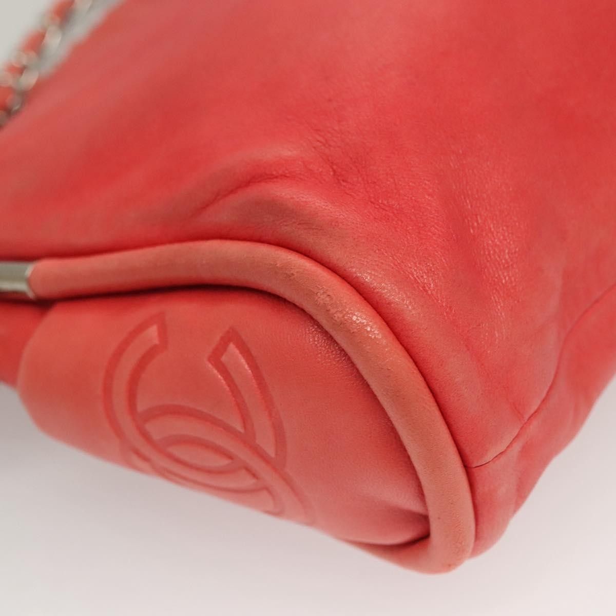 Chanel Chanel Ultimate Soft Hobo Leather Size ONE SIZE - 9 Thumbnail