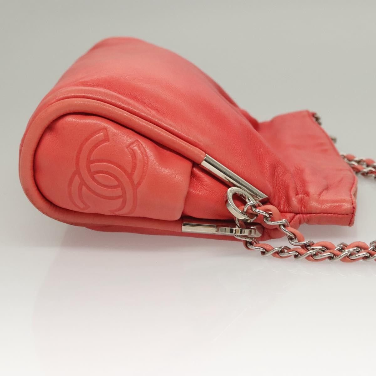 Chanel Chanel Ultimate Soft Hobo Leather Size ONE SIZE - 3 Thumbnail