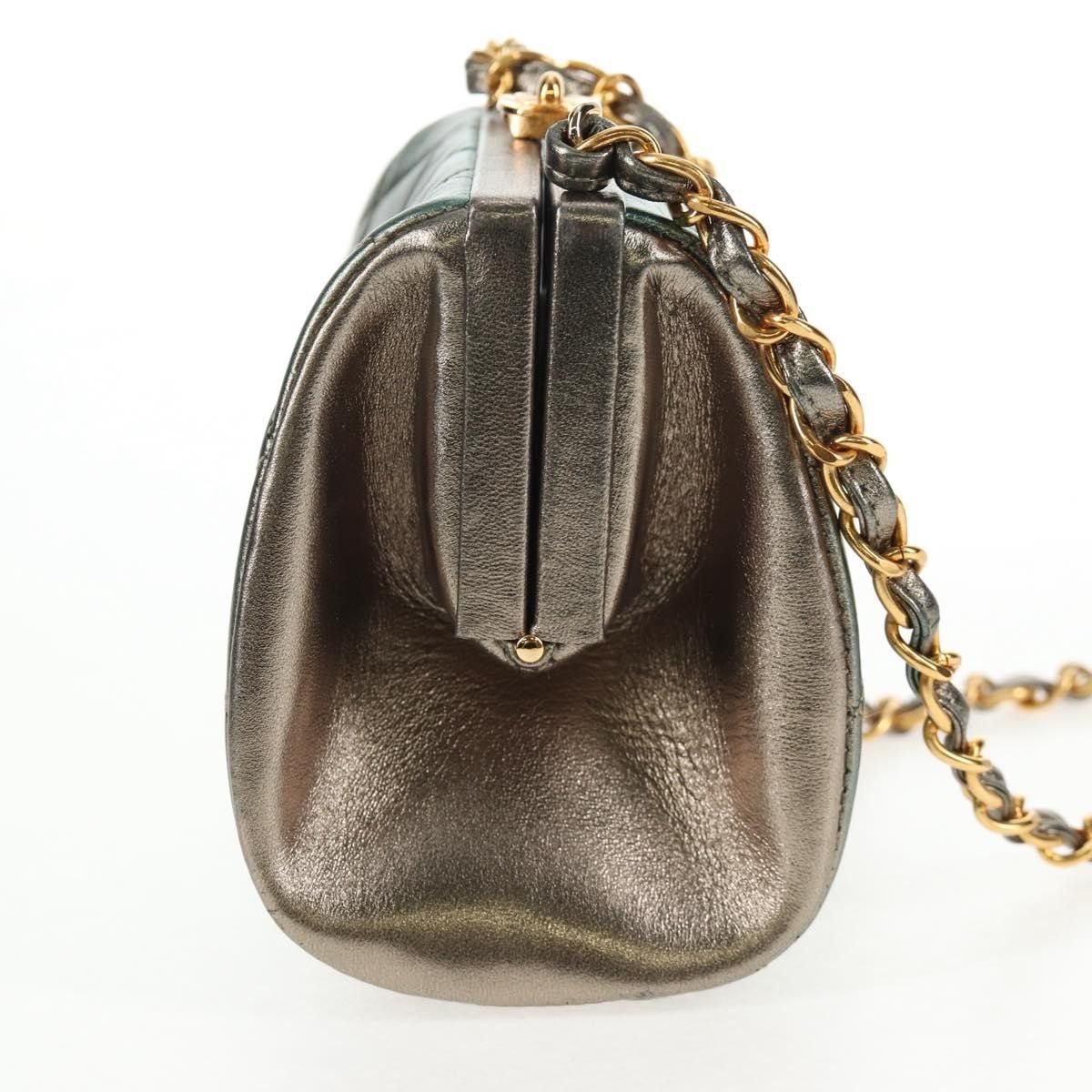 Chanel Chanel Vintage Chain Frame Bag Quilted Lambskin Size ONE SIZE - 4 Thumbnail