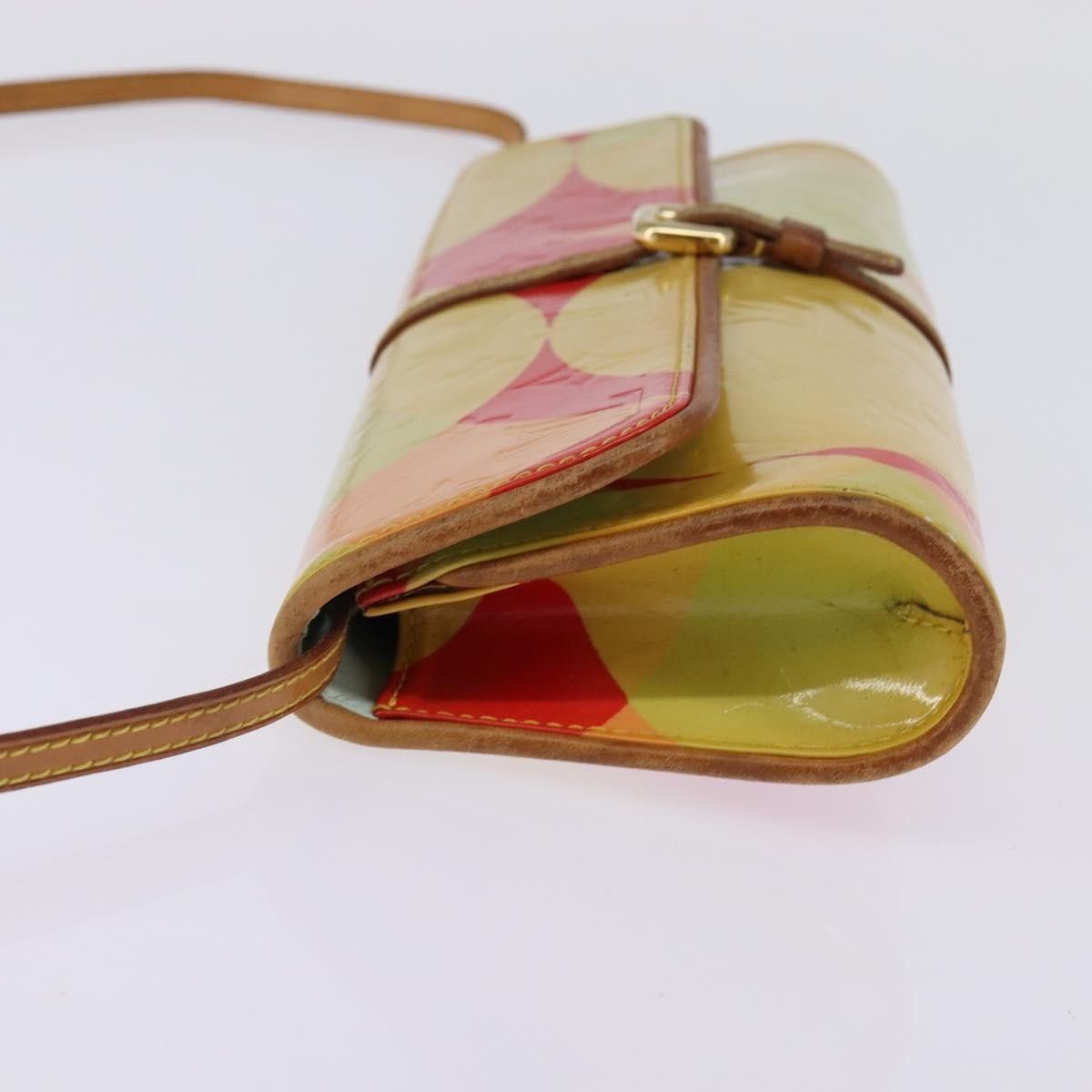 Louis Vuitton Louis Vuitton Fleurs Pochette Printed Monogram Vernis Size ONE SIZE - 3 Thumbnail