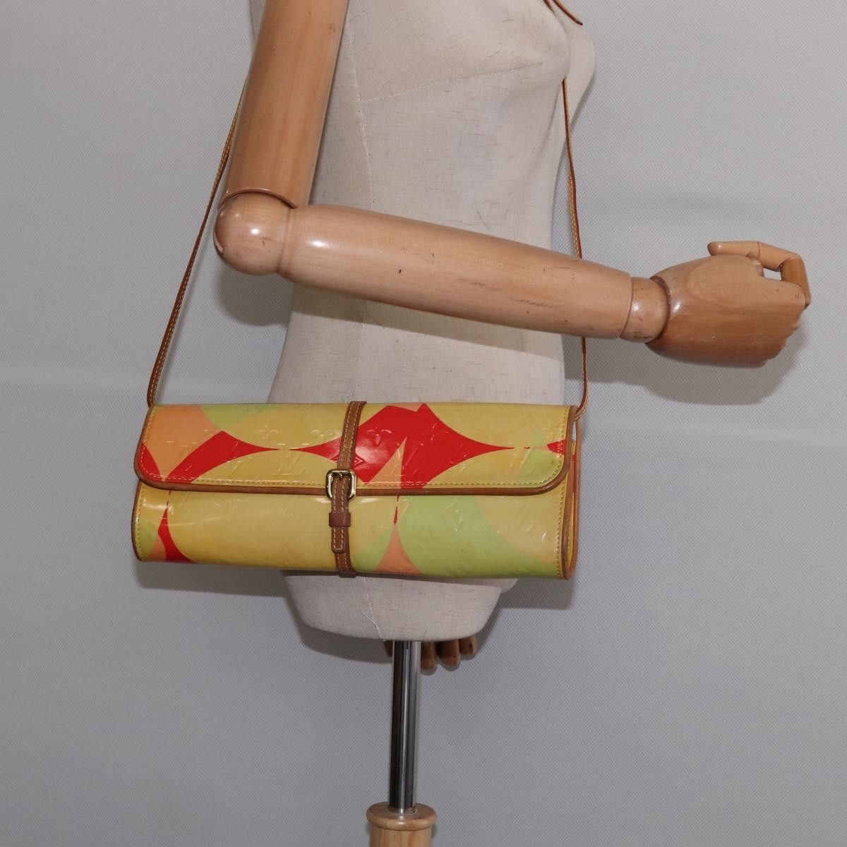 Louis Vuitton Louis Vuitton Fleurs Pochette Printed Monogram Vernis Size ONE SIZE - 14 Thumbnail