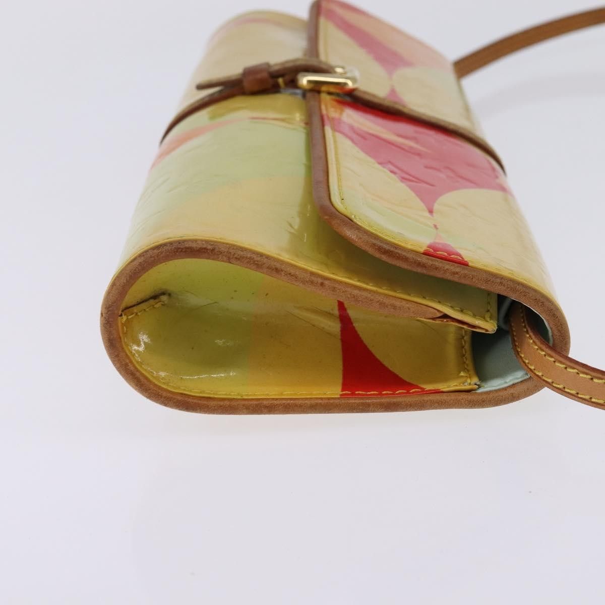 Louis Vuitton Louis Vuitton Fleurs Pochette Printed Monogram Vernis Size ONE SIZE - 4 Thumbnail