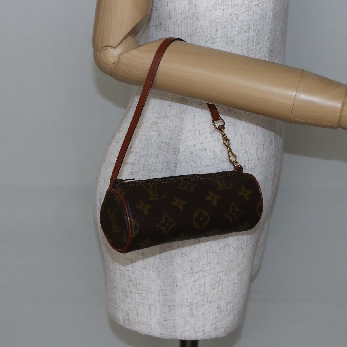 Louis Vuitton Louis Vuitton Papillon Pochette Monogram Canvas Size ONE SIZE - 13 Thumbnail
