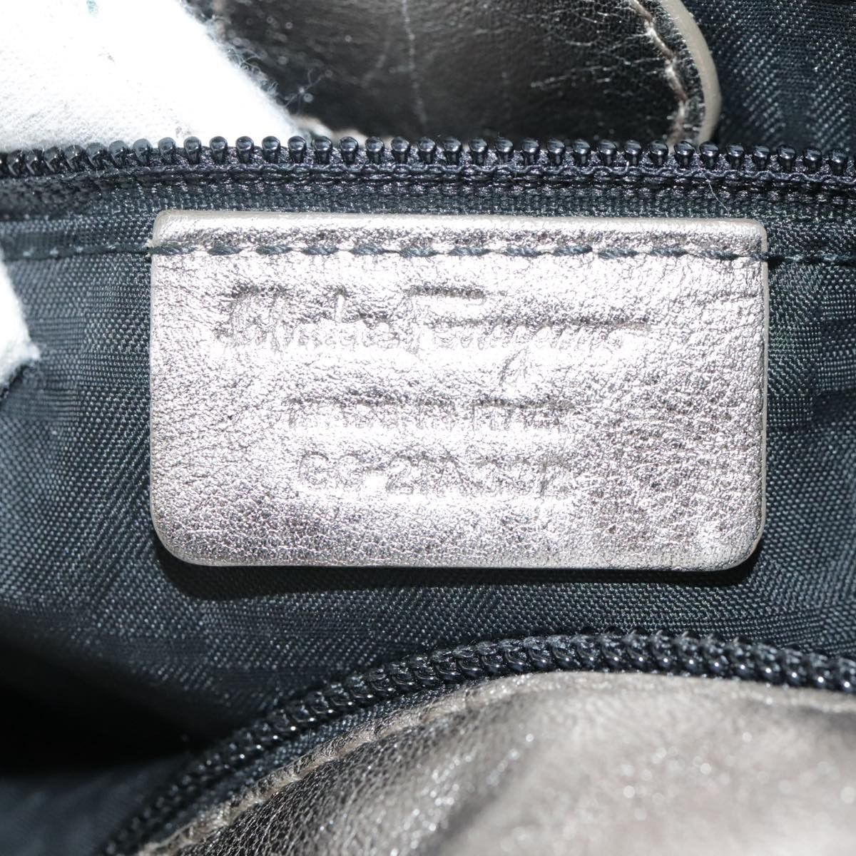 Salvatore Ferragamo Salvatore Ferragamo Gancini Shoulder Bag Leather Size ONE SIZE - 7 Thumbnail