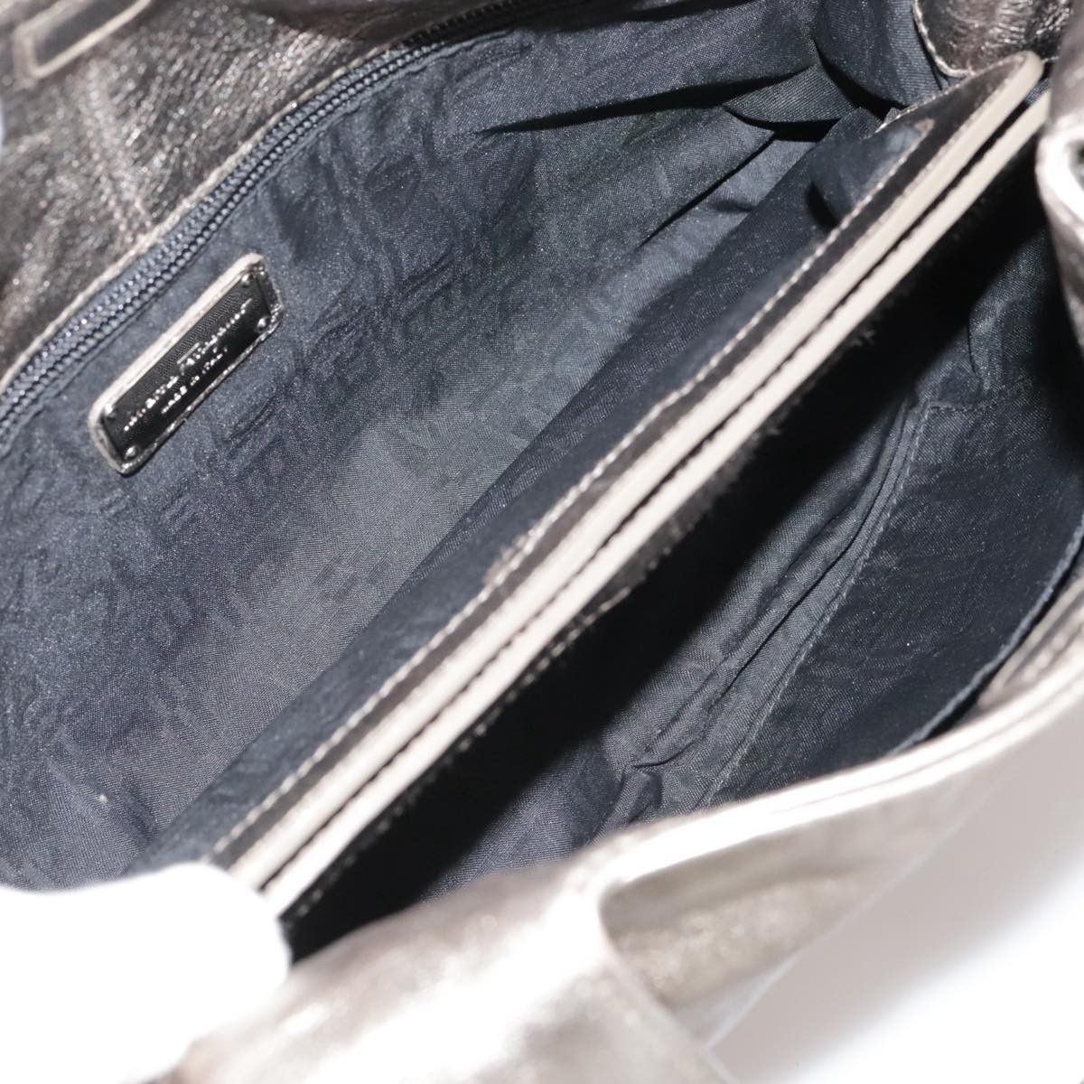 Salvatore Ferragamo Salvatore Ferragamo Gancini Shoulder Bag Leather Size ONE SIZE - 5 Thumbnail