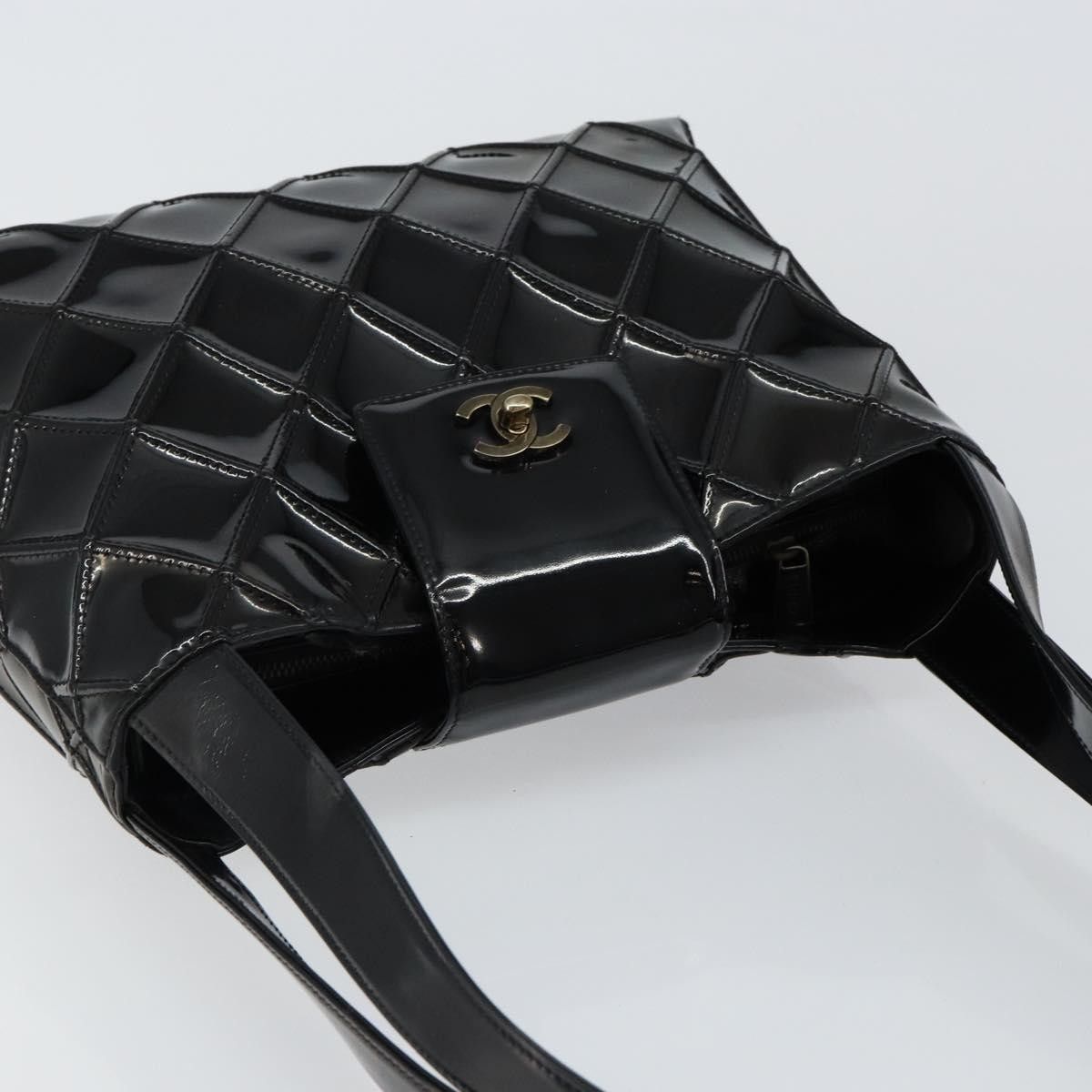 Chanel Chanel Vintage CC Lock Flap Shoulder Bag Quilted Patent Size ONE SIZE - 16 Thumbnail
