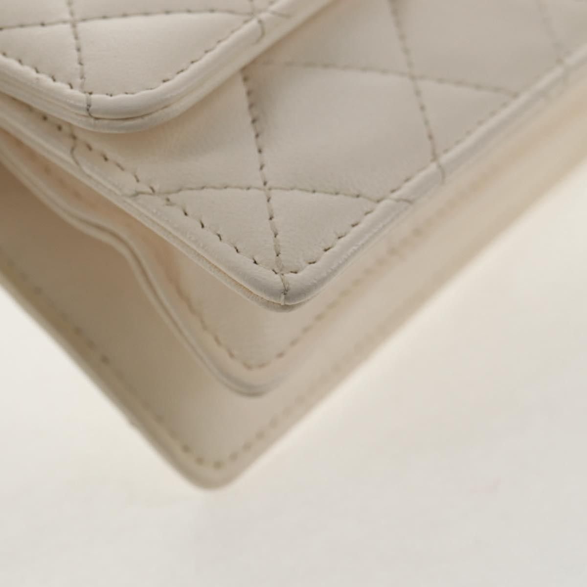 Chanel Chanel Camellia Bow Flap Card Holder with Chain Quilted Lambskin Size ONE SIZE - 9 Thumbnail
