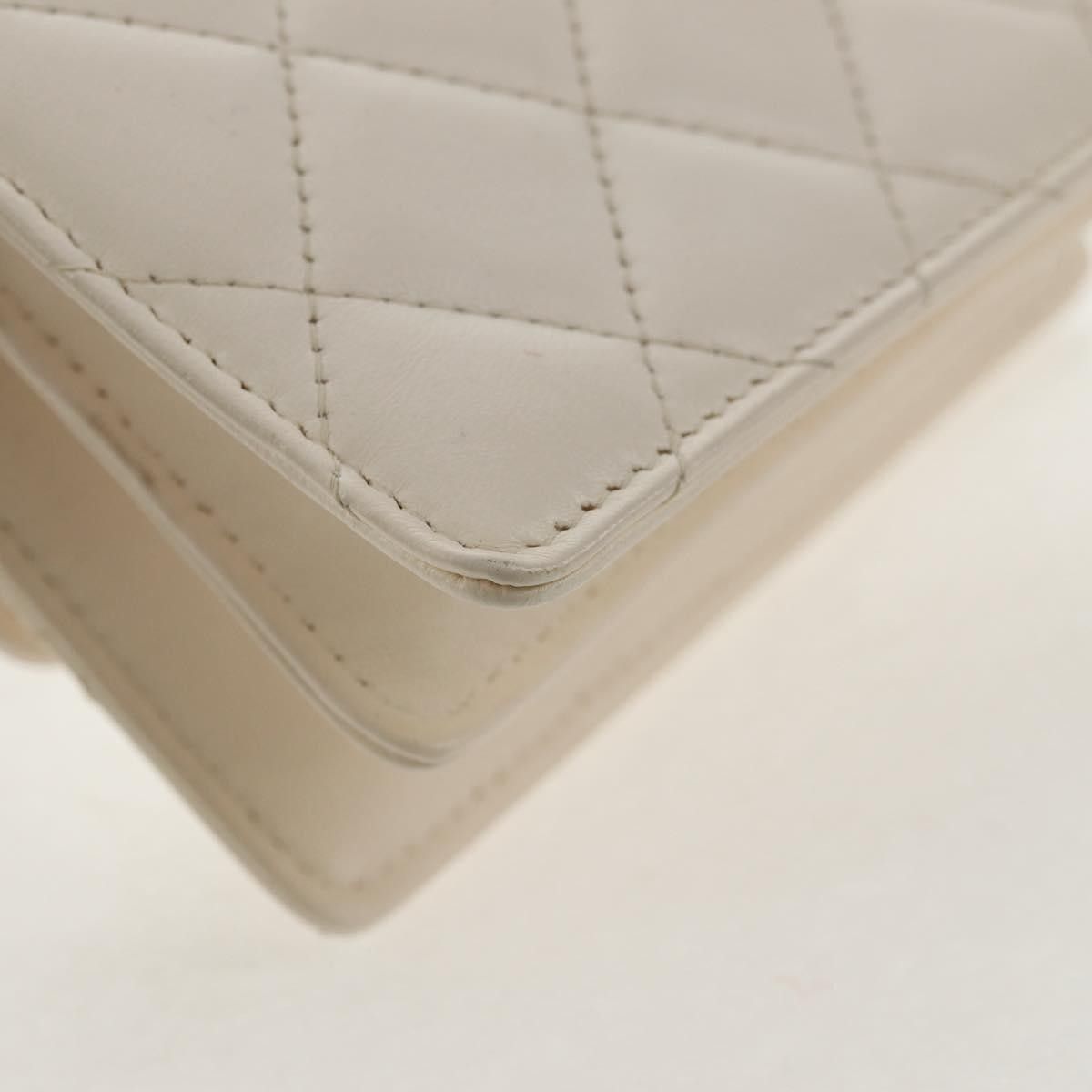 Chanel Chanel Camellia Bow Flap Card Holder with Chain Quilted Lambskin Size ONE SIZE - 12 Thumbnail