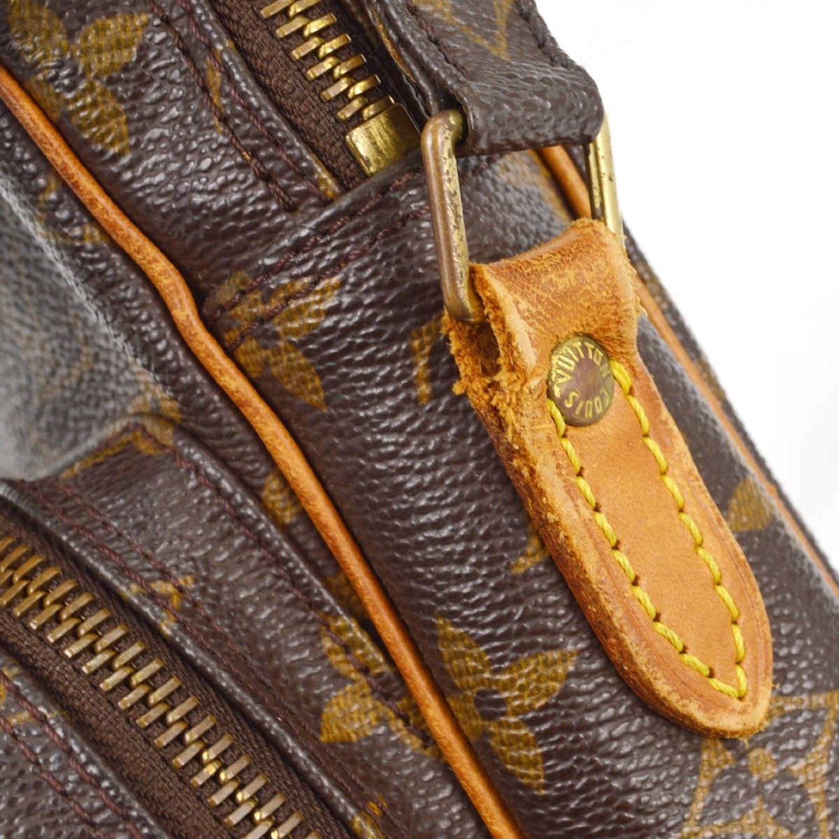 Louis Vuitton Louis Vuitton Amazone Bag Monogram Canvas Size ONE SIZE - 3 Thumbnail