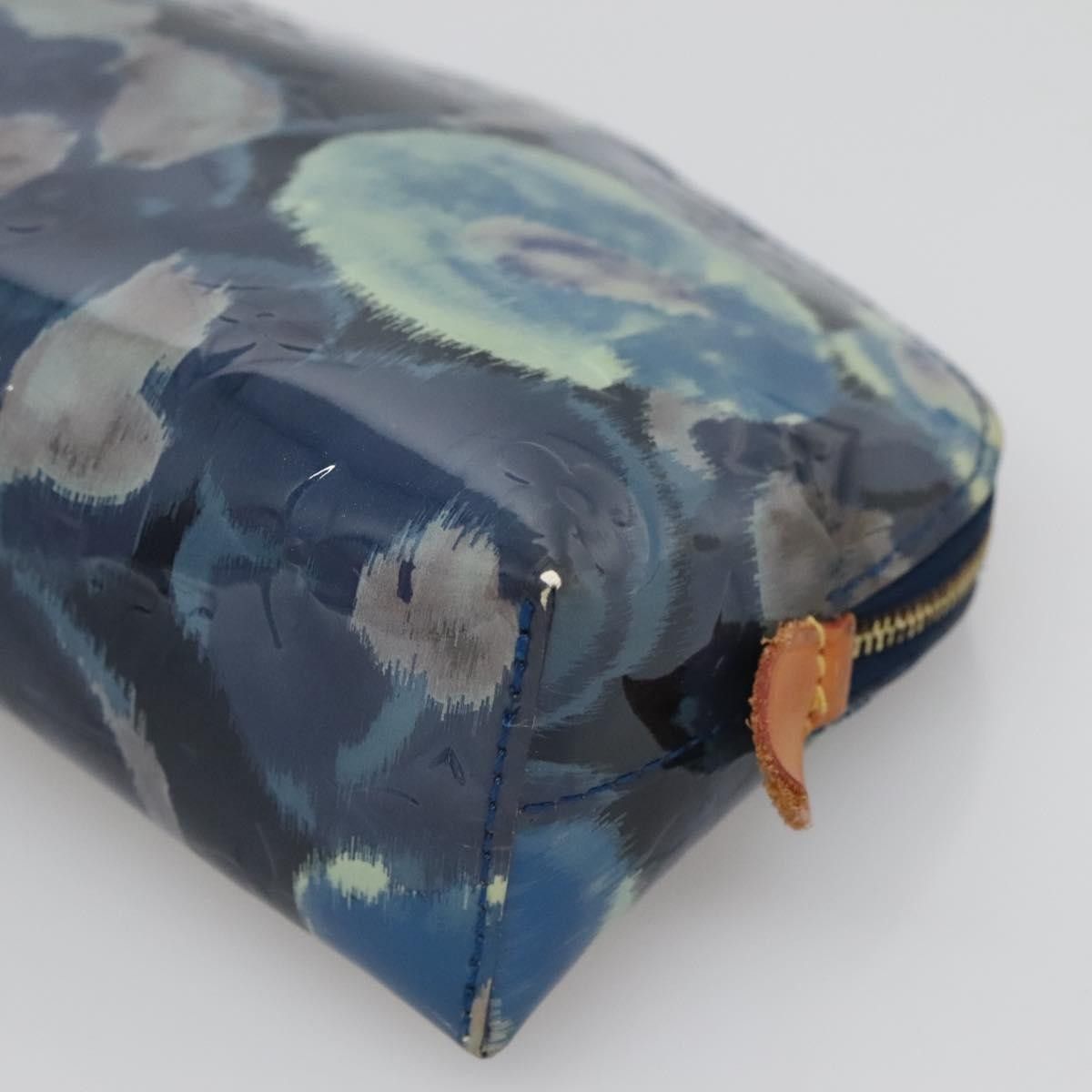 Louis Vuitton Louis Vuitton Cosmetic Pouch Monogram Vernis Size ONE SIZE - 8 Thumbnail