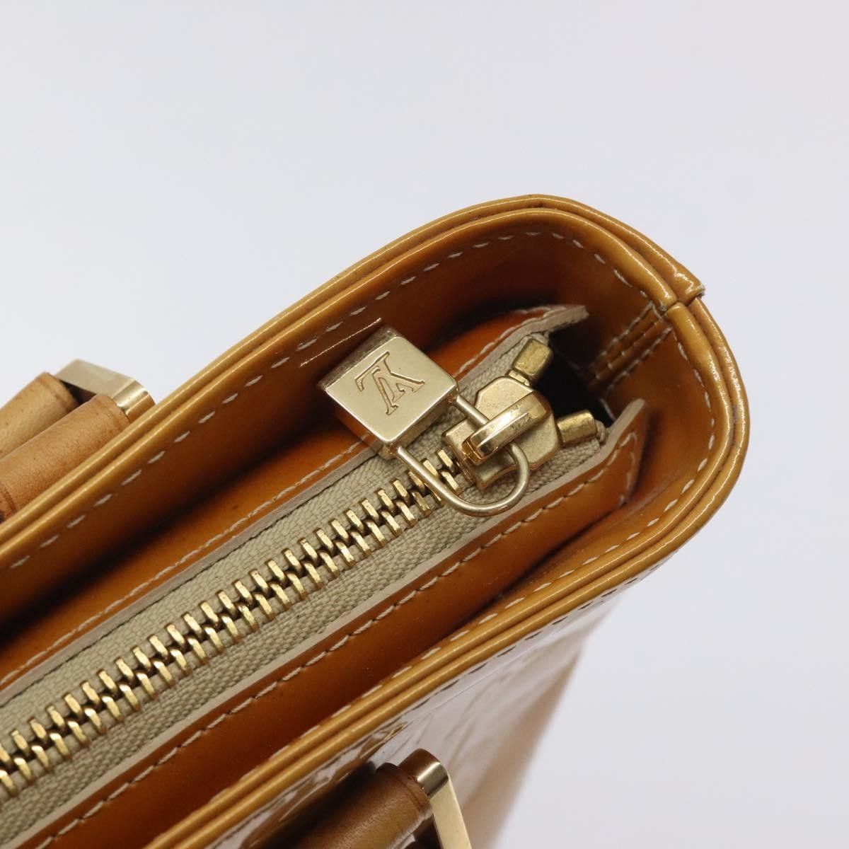 Louis Vuitton Louis Vuitton Houston Handbag Monogram Vernis Size ONE SIZE - 18 Thumbnail