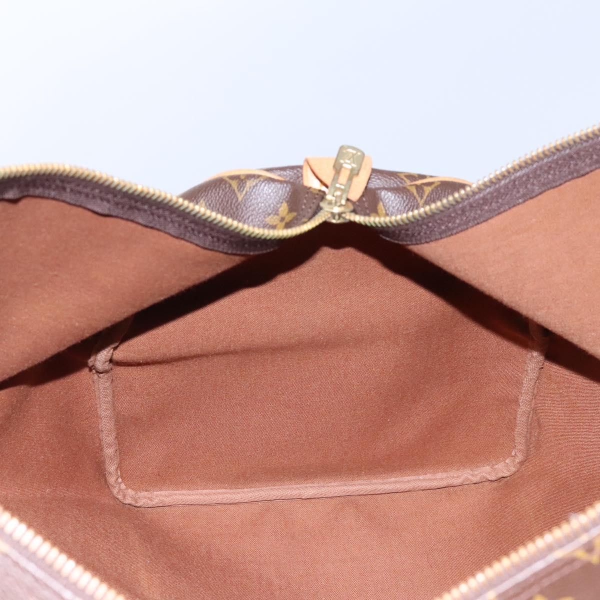 Louis Vuitton Louis Vuitton Keepall Bag Monogram Canvas Size ONE SIZE - 21 Thumbnail