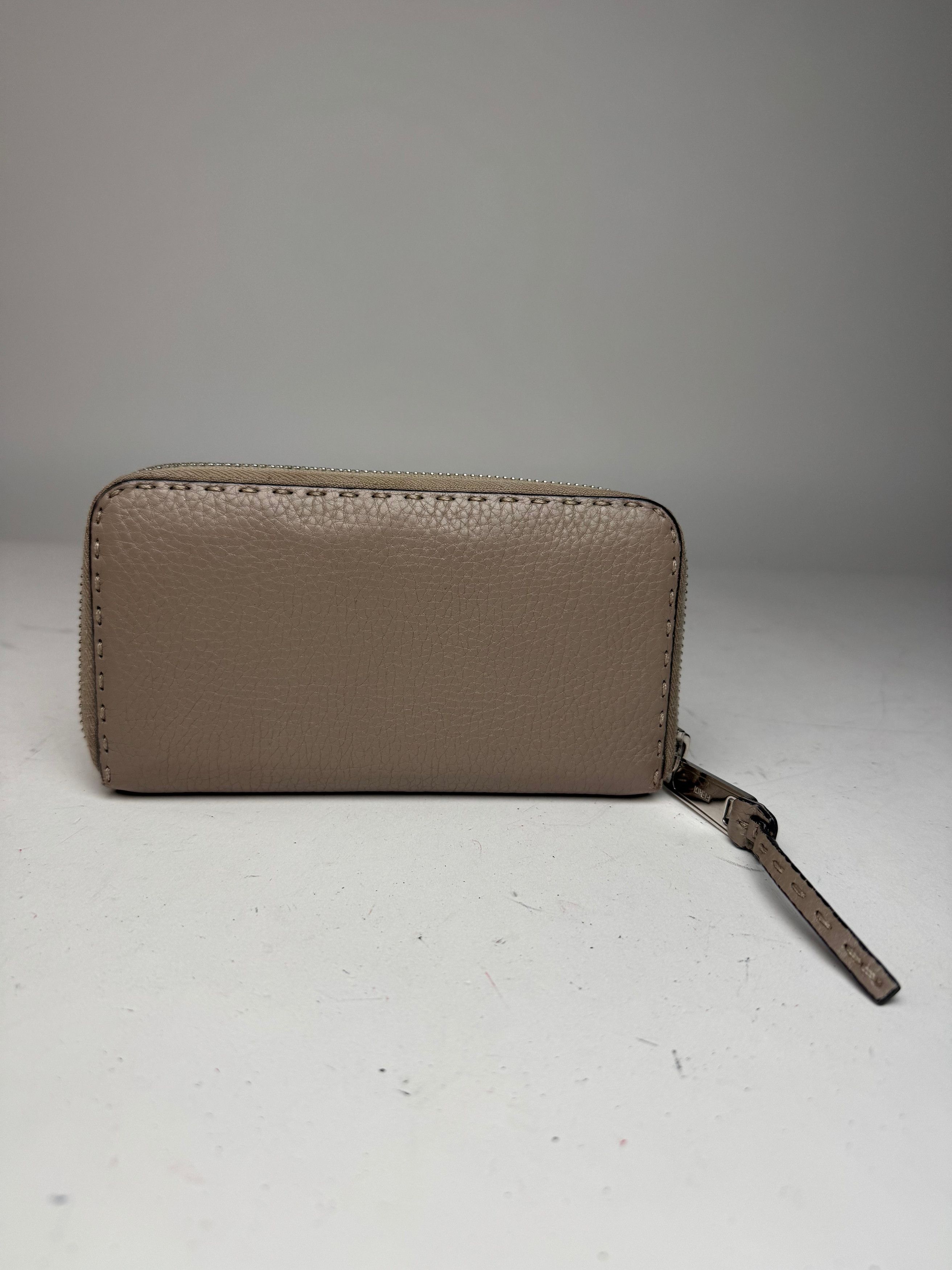 Fendi Vintage Roma Zippy Leather Wallet grey Size ONE SIZE - 14 Thumbnail