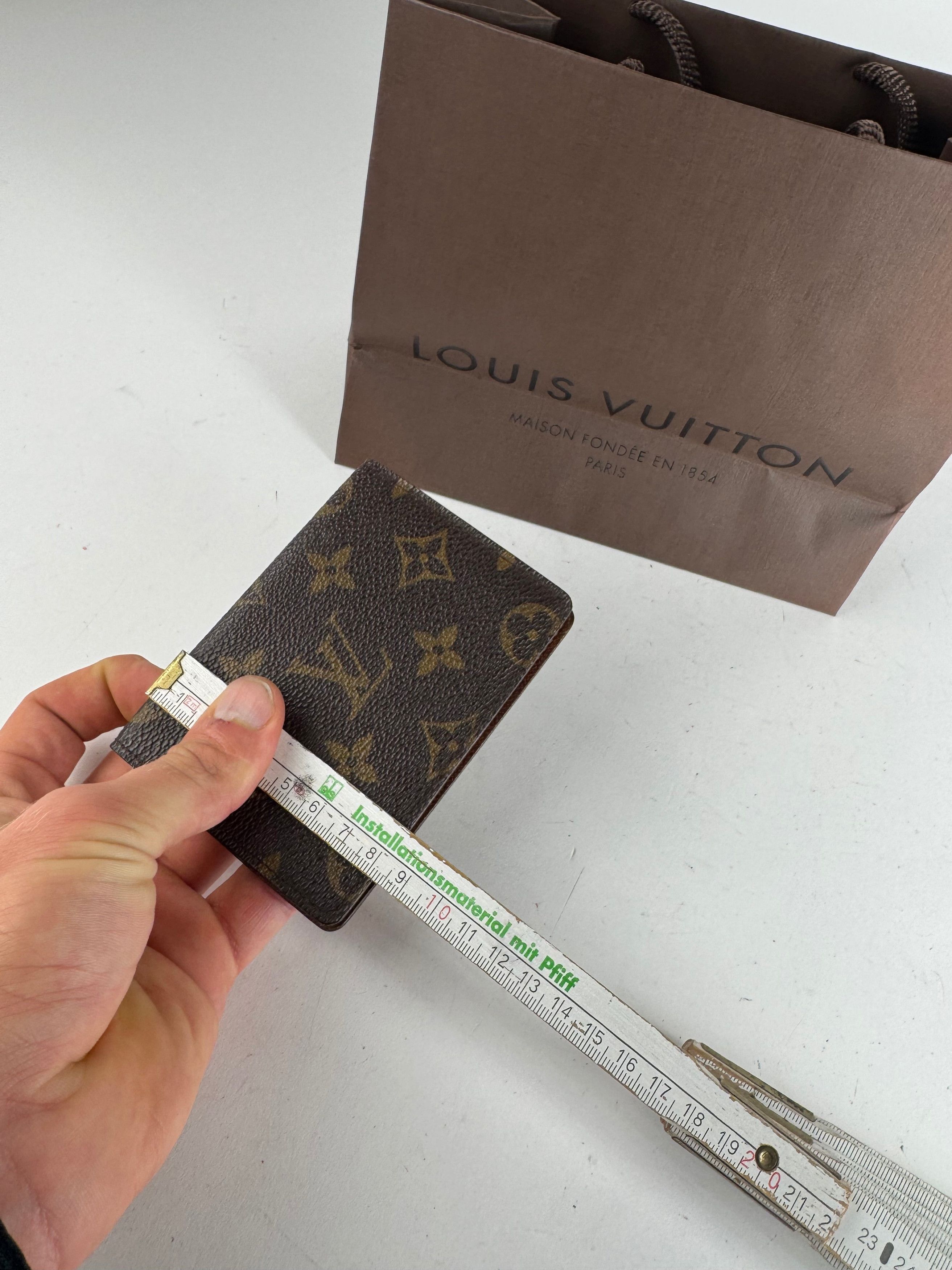 Louis Vuitton Vintage Leather Monogram Card Holder Brown Size ONE SIZE - 10 Thumbnail