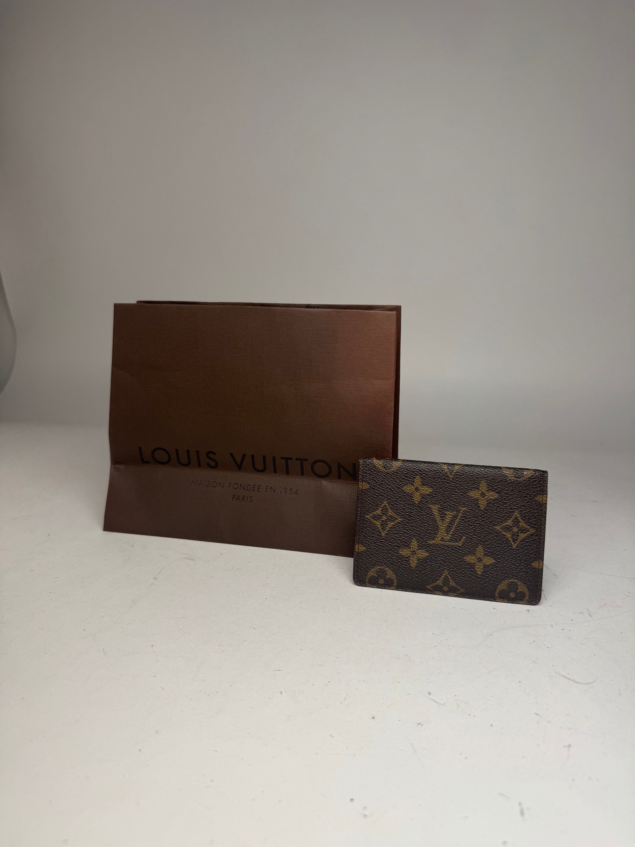 Louis Vuitton Vintage Leather Monogram Card Holder Brown Size ONE SIZE - 11 Thumbnail