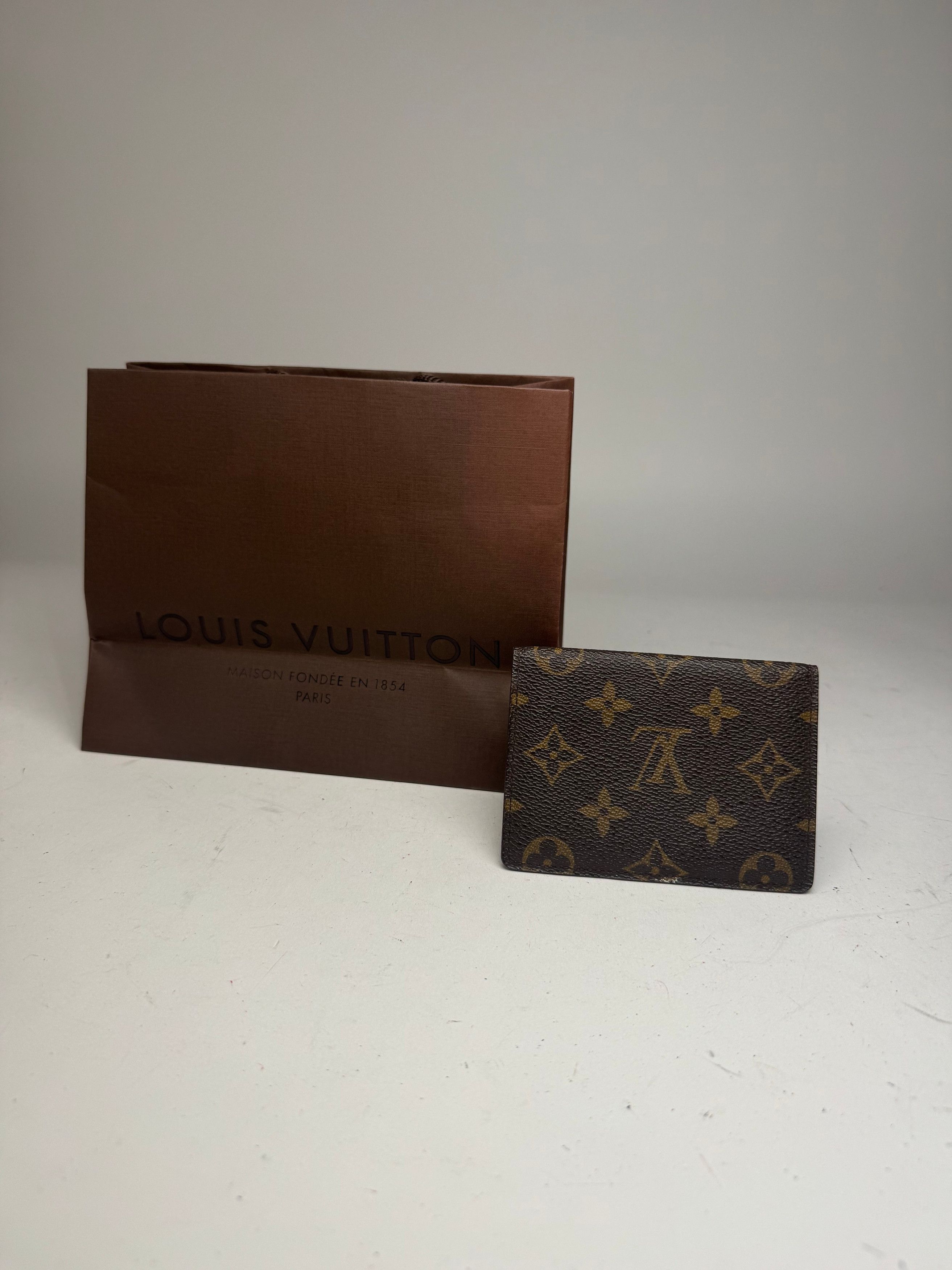 Louis Vuitton Vintage Leather Monogram Card Holder Brown Size ONE SIZE - 2 Thumbnail