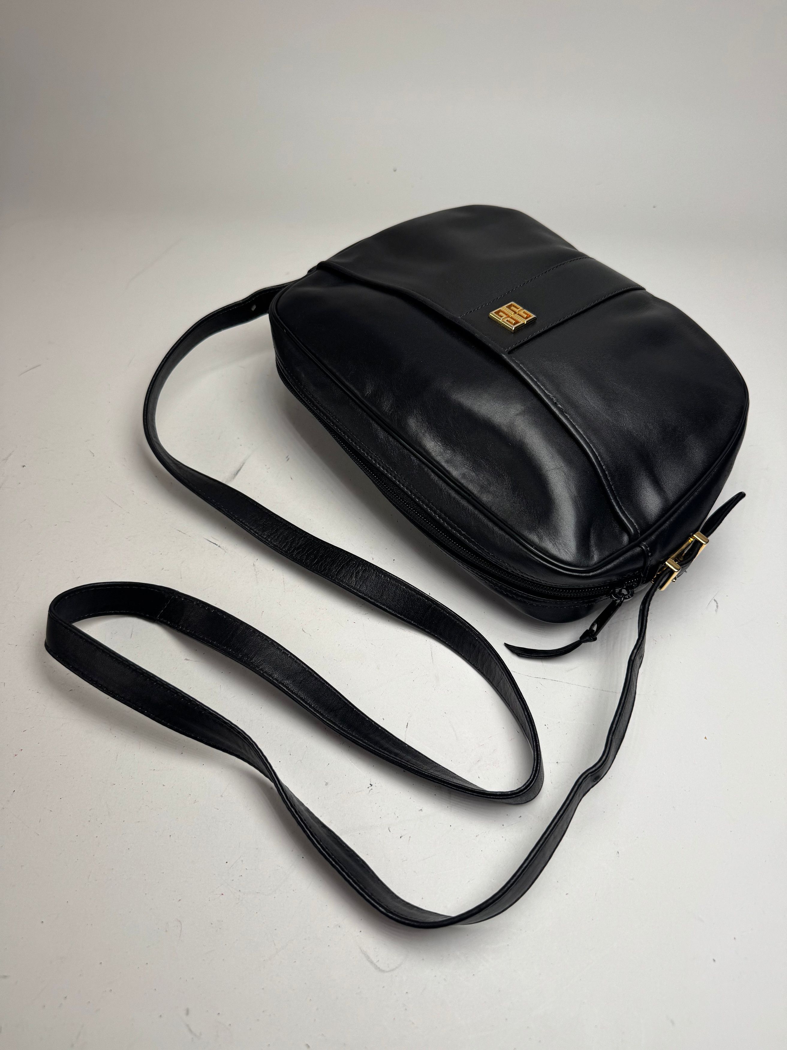 Givenchy Vintage Leather Bag Black Size ONE SIZE - 11 Thumbnail