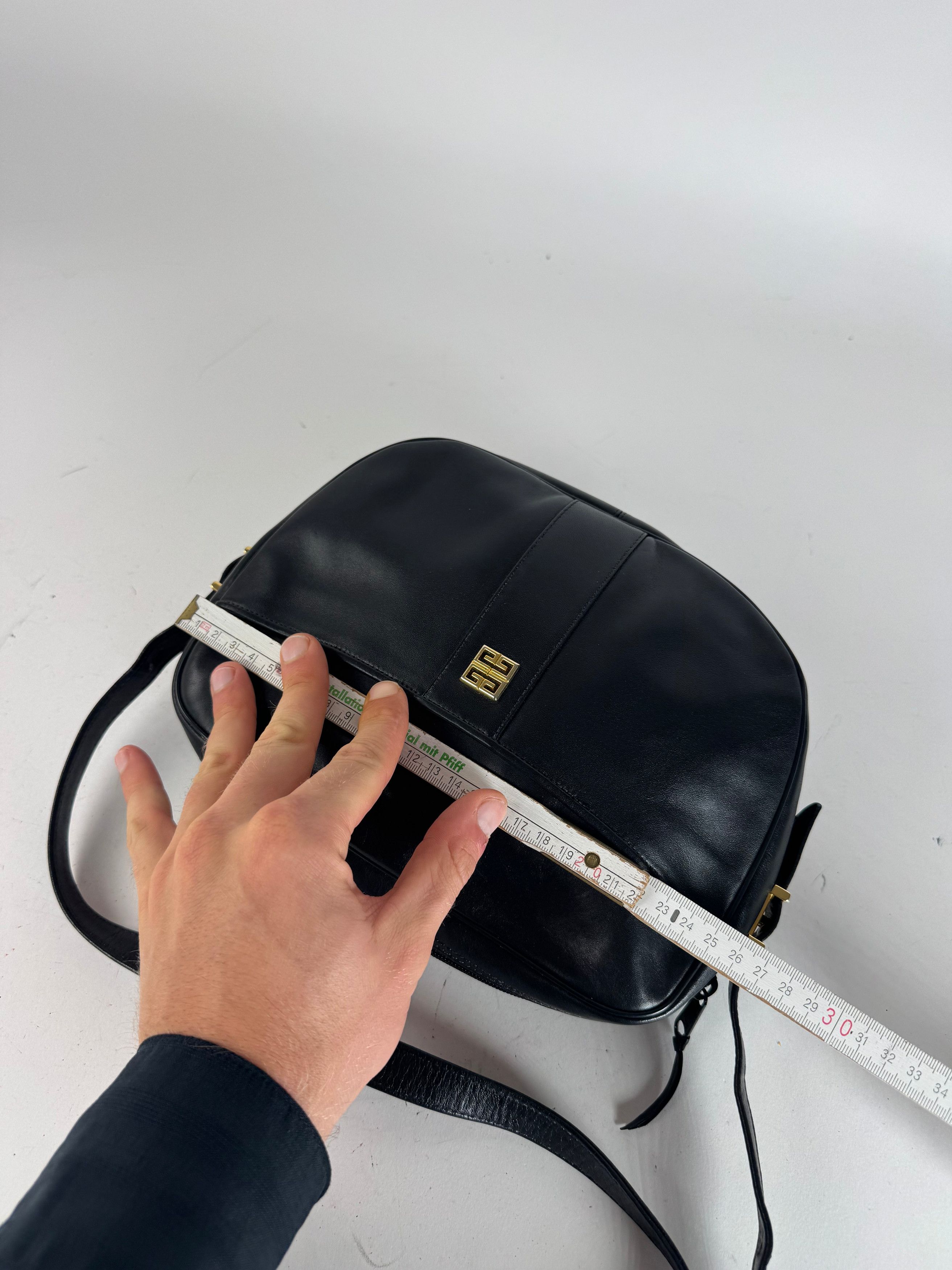 Givenchy Vintage Leather Bag Black Size ONE SIZE - 13 Thumbnail
