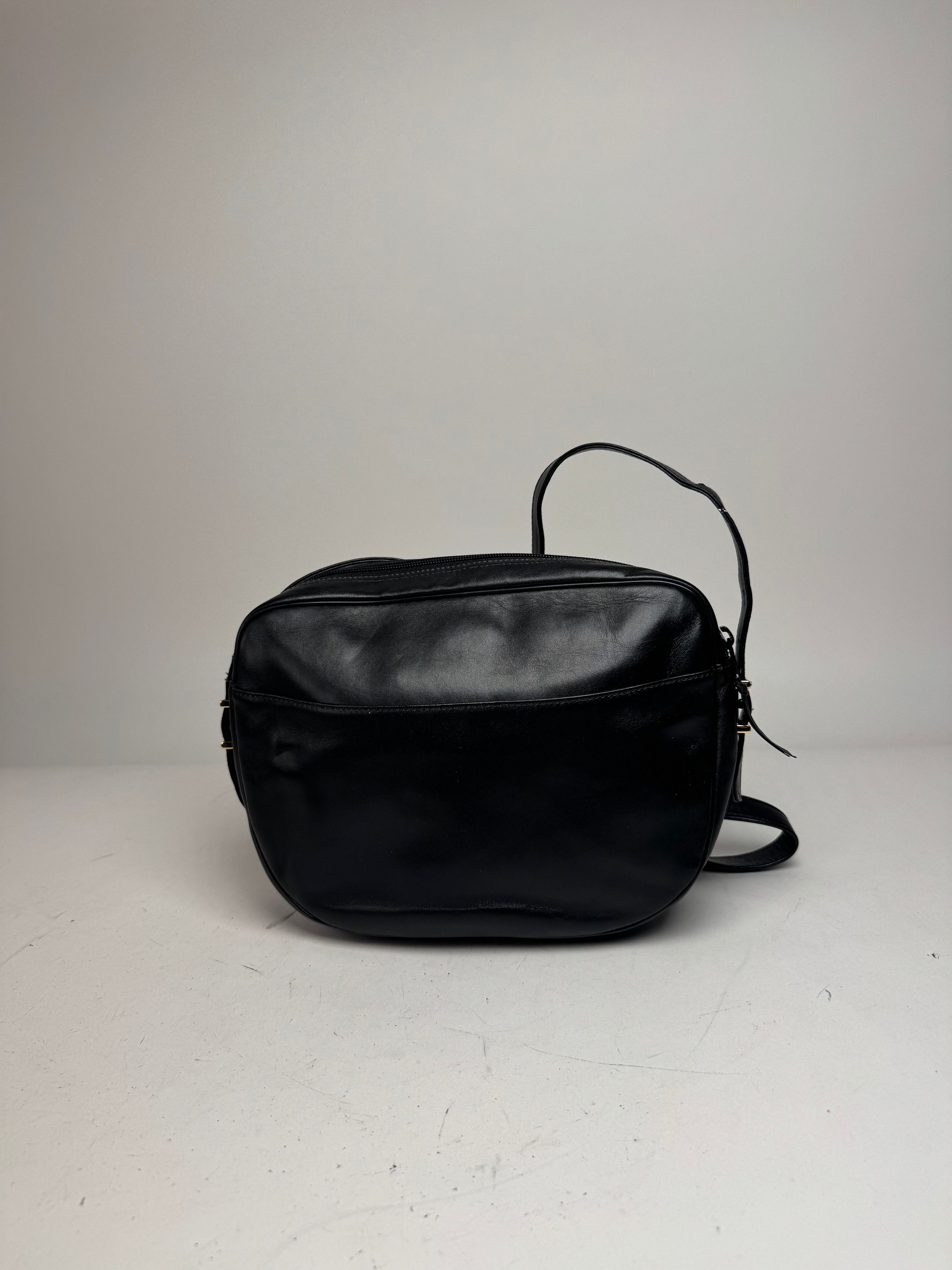 Givenchy Vintage Leather Bag Black Size ONE SIZE - 10 Thumbnail