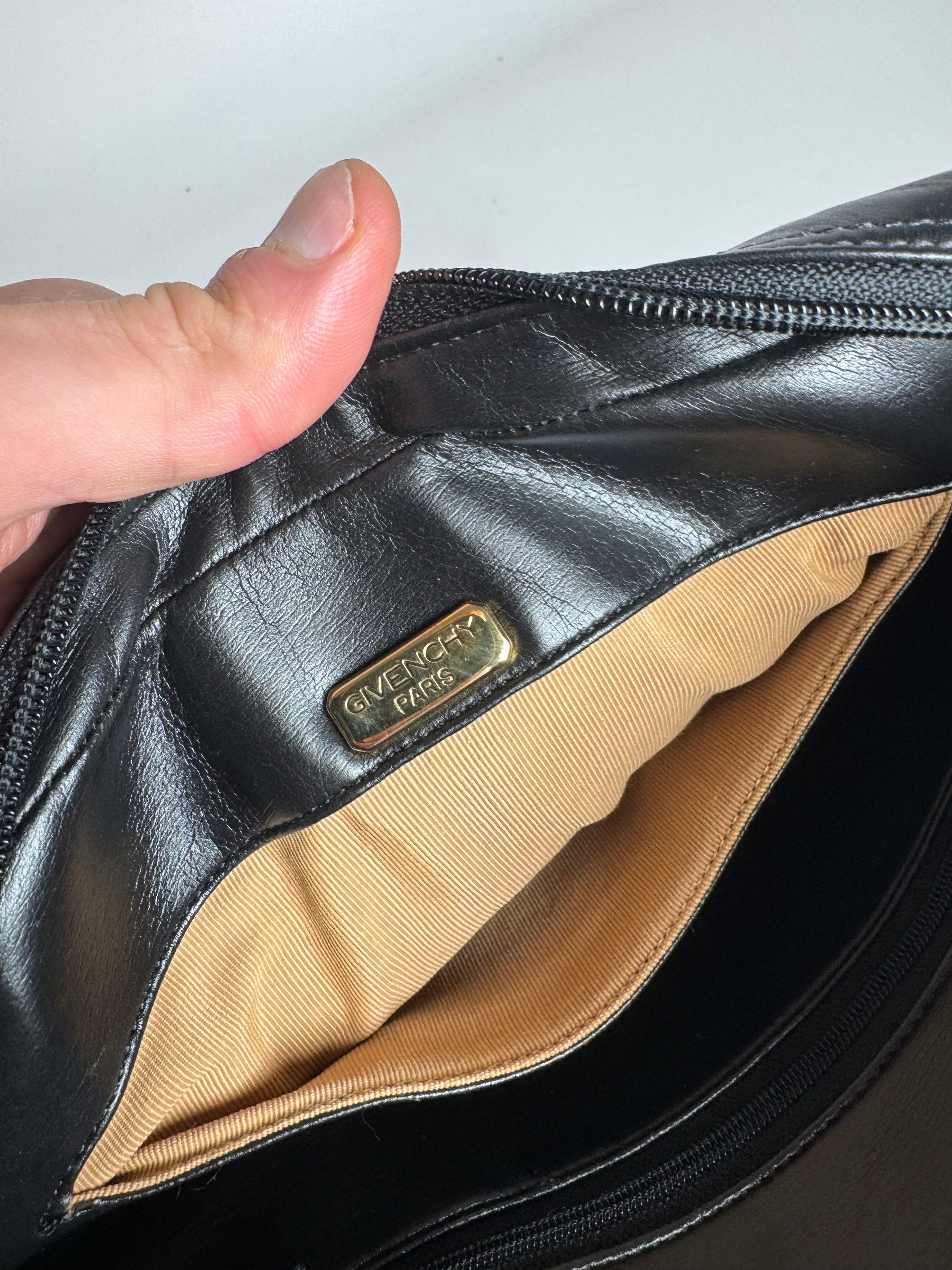 Givenchy Vintage Leather Bag Black Size ONE SIZE - 6 Thumbnail