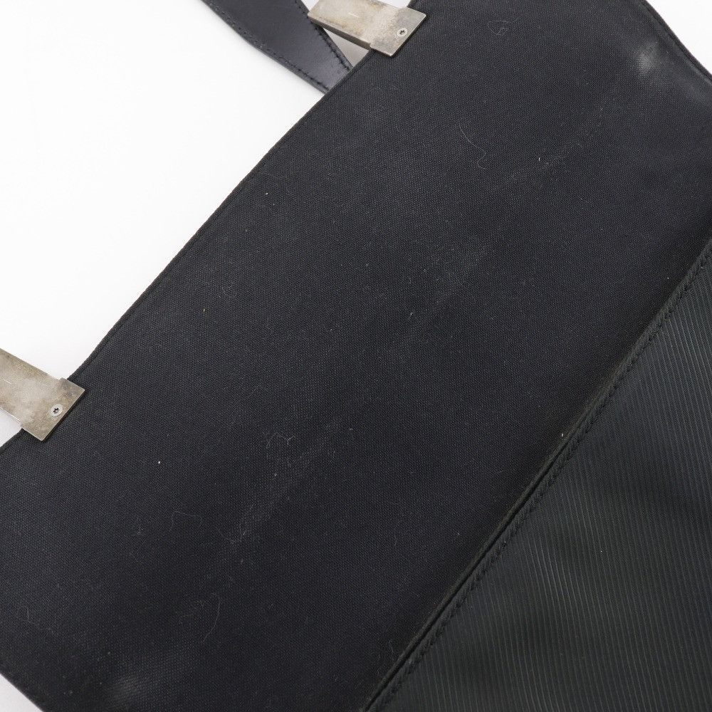 Louis Vuitton Louis Vuitton Louis Vuitton Saratov GM Taiga Shoulder Bag Leather Shoulder Bag M30882 DUTY FREE for USA Size ONE SIZE - 11 Thumbnail
