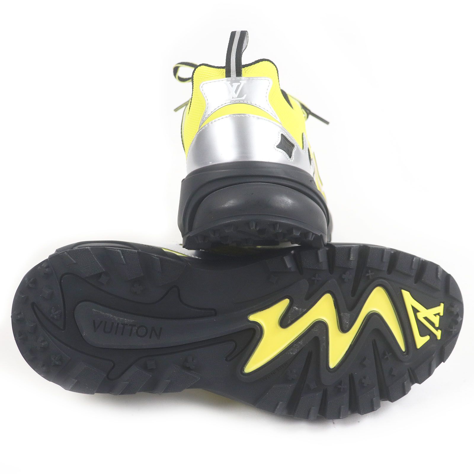 Louis Vuitton Louis Vuitton Louis Vuitton LV Tatic Line Sneakers Others Shoes 1AA3A8 DUTY FREE for USA Size ONE SIZE - 4 Thumbnail